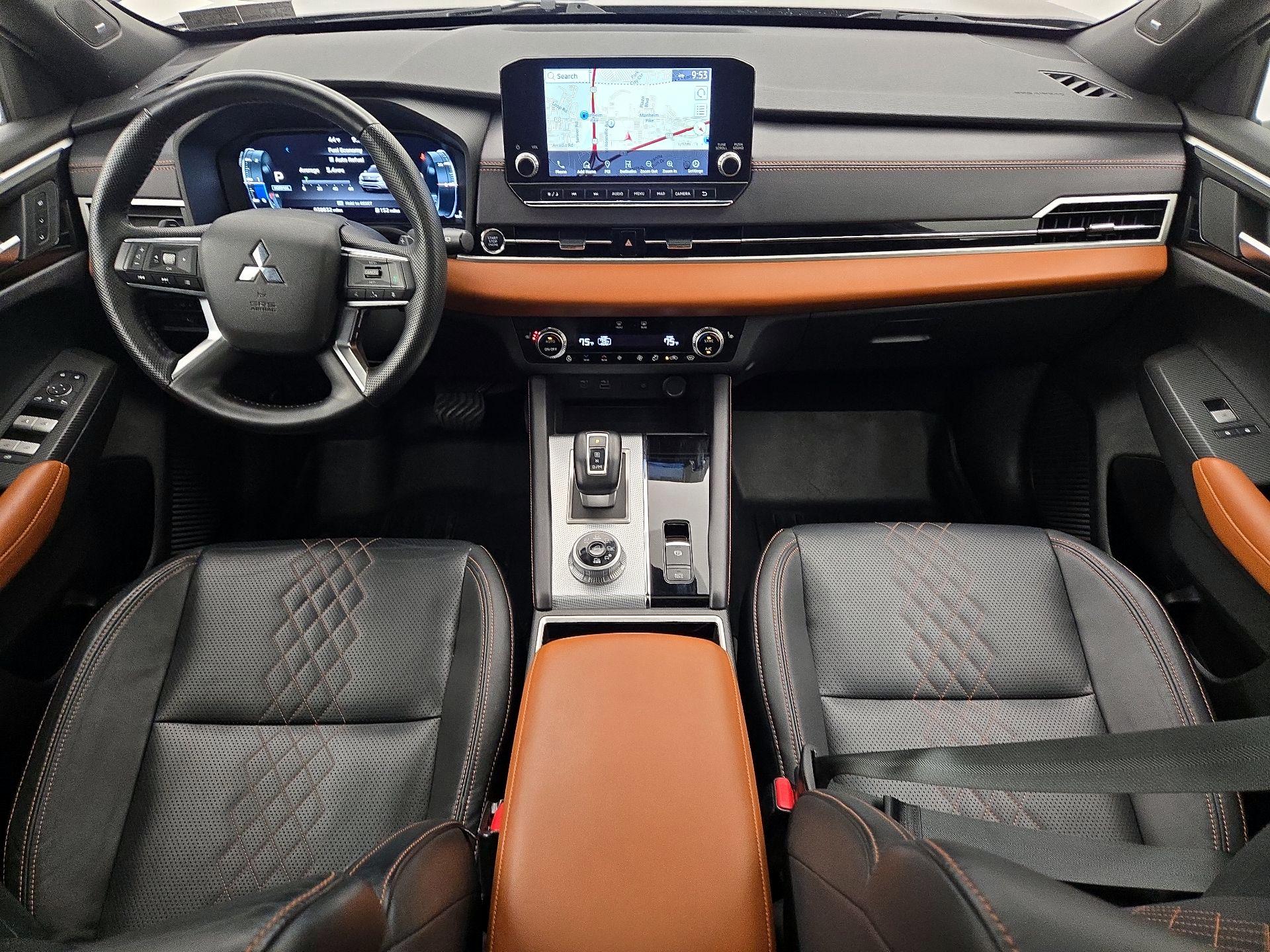 Thumbnail: 2022 Mitsubishi Outlander - 9