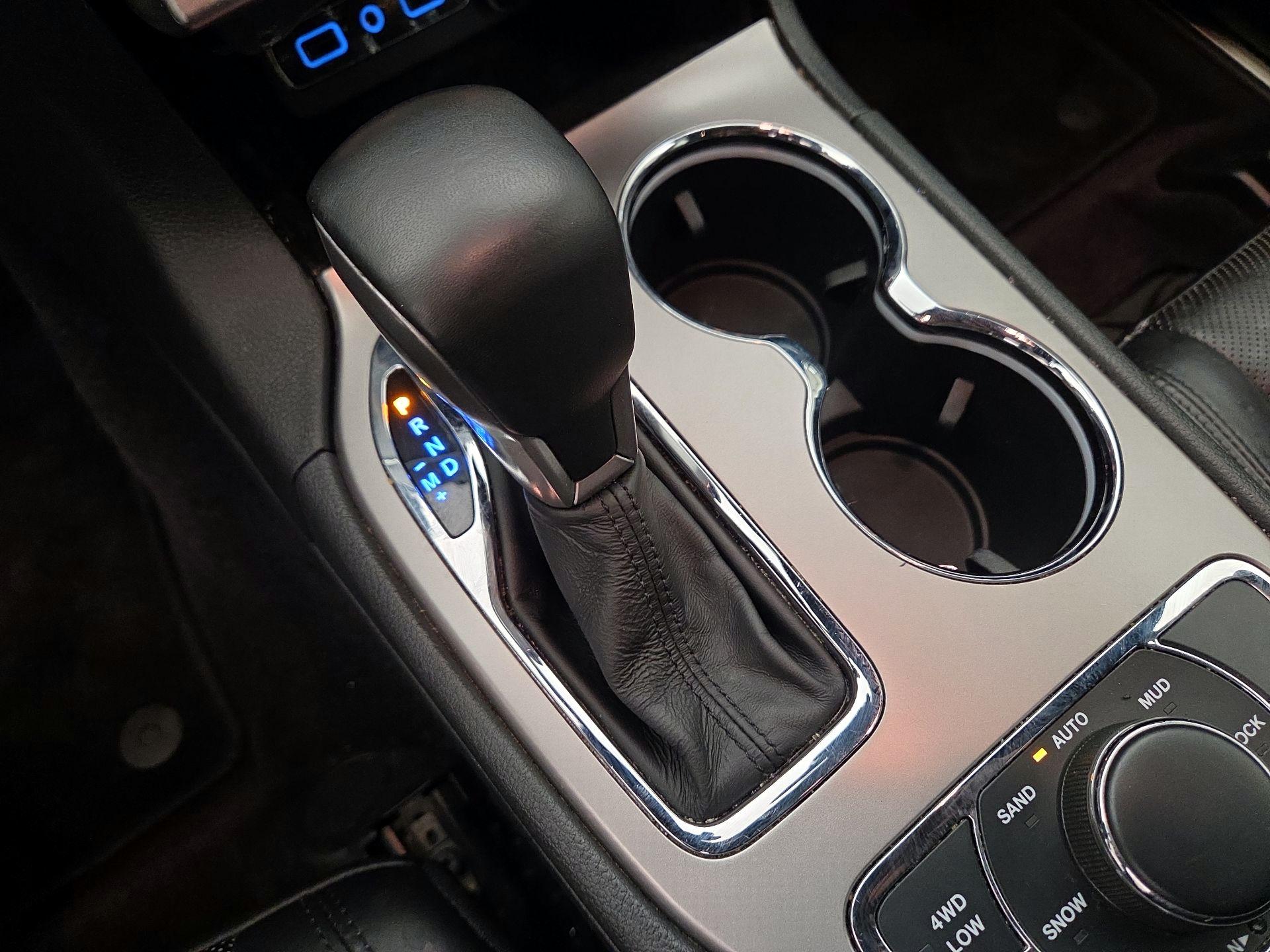 Thumbnail: 2019 Jeep Grand Cherokee - 18