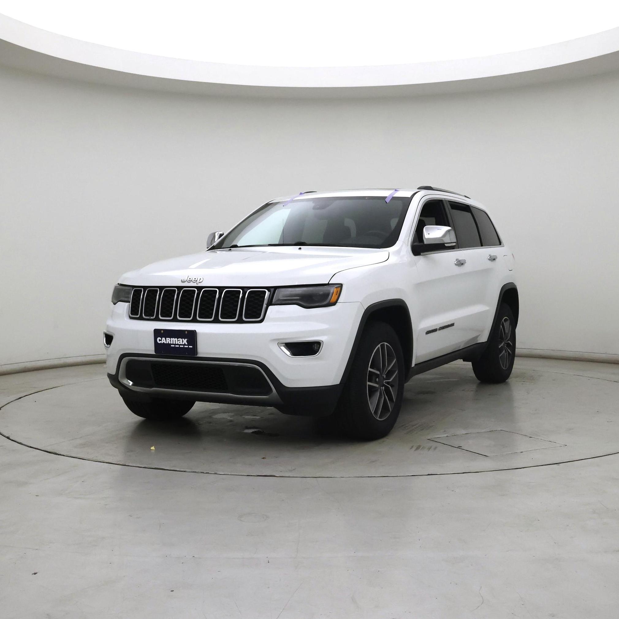 Thumbnail: 2019 Jeep Grand Cherokee - 4