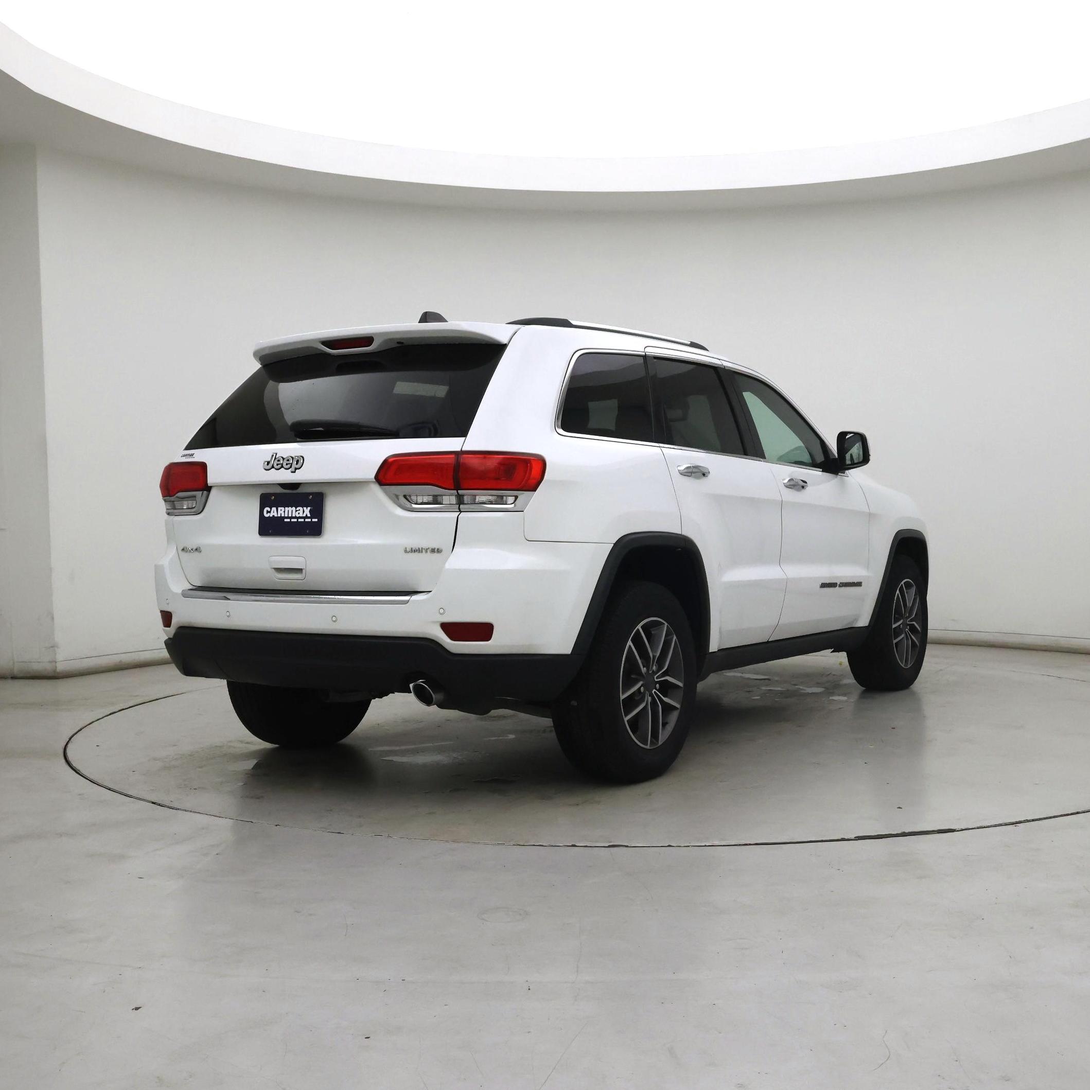Thumbnail: 2019 Jeep Grand Cherokee - 8