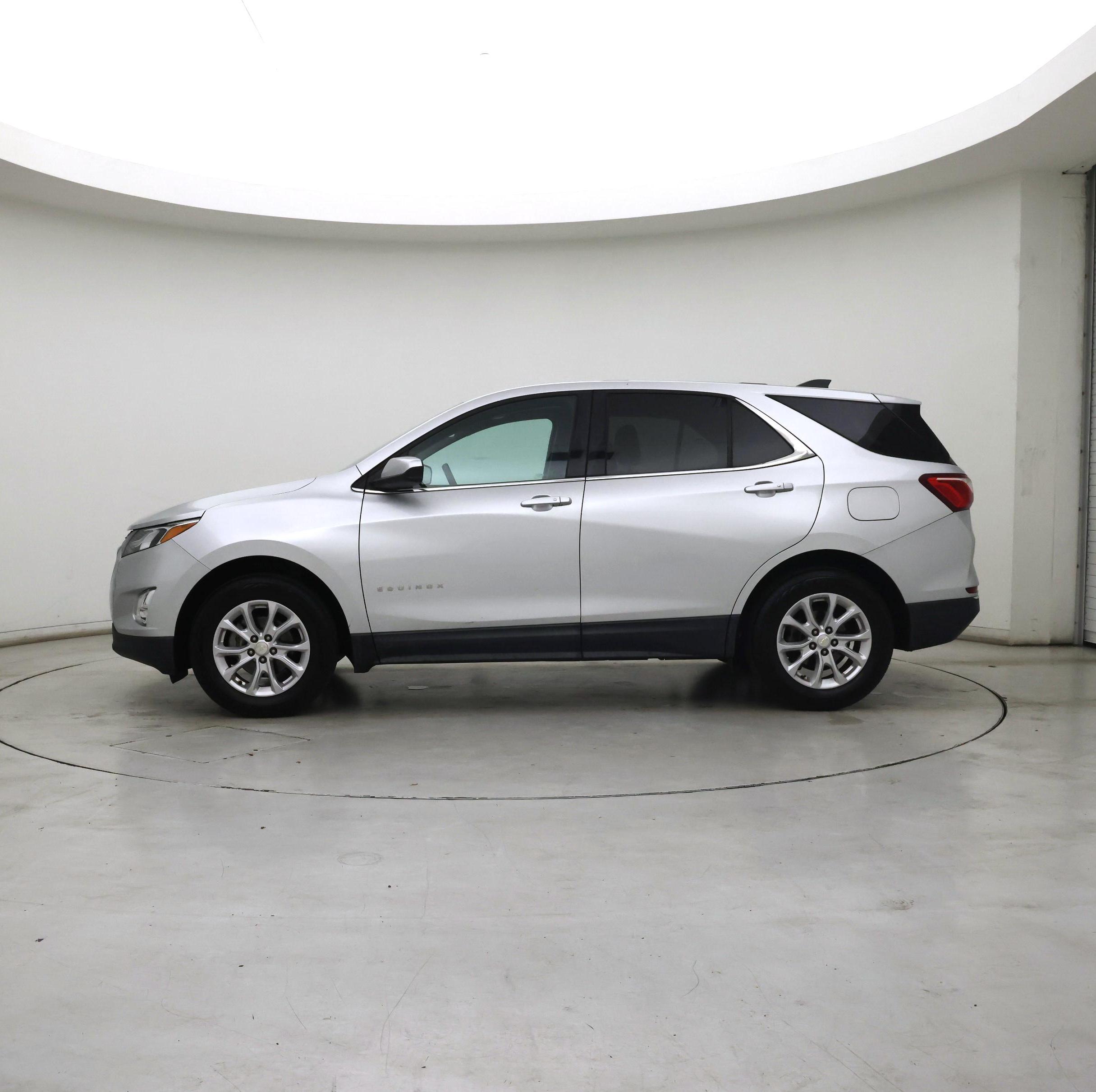 Thumbnail: 2018 Chevrolet Equinox - 3