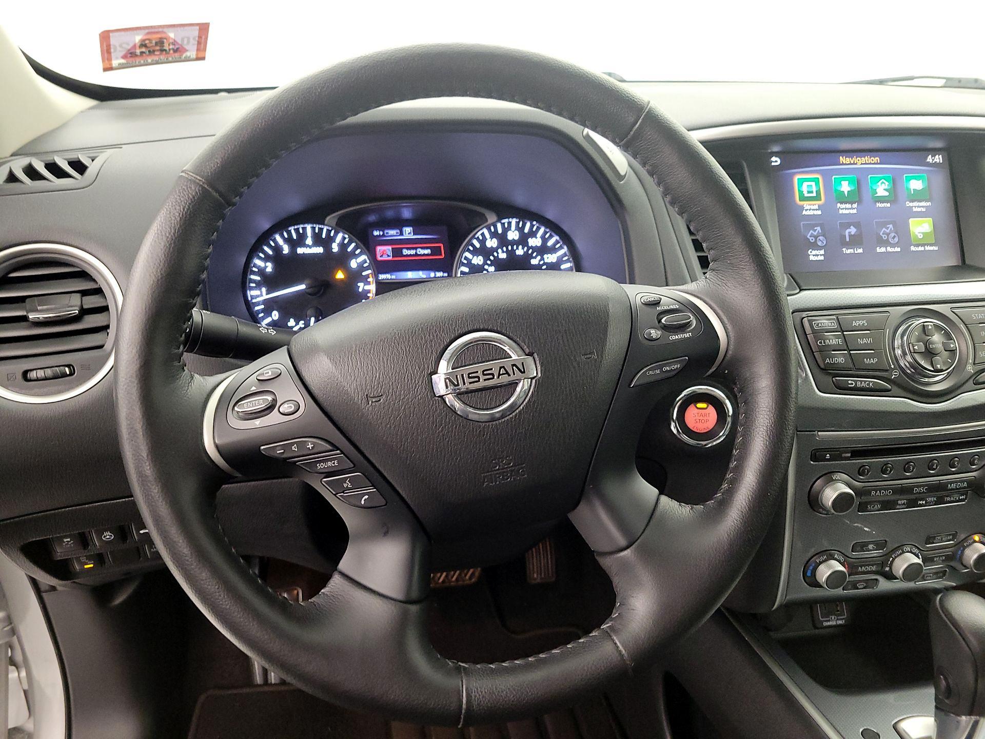 Thumbnail: 2020 Nissan Pathfinder - 10