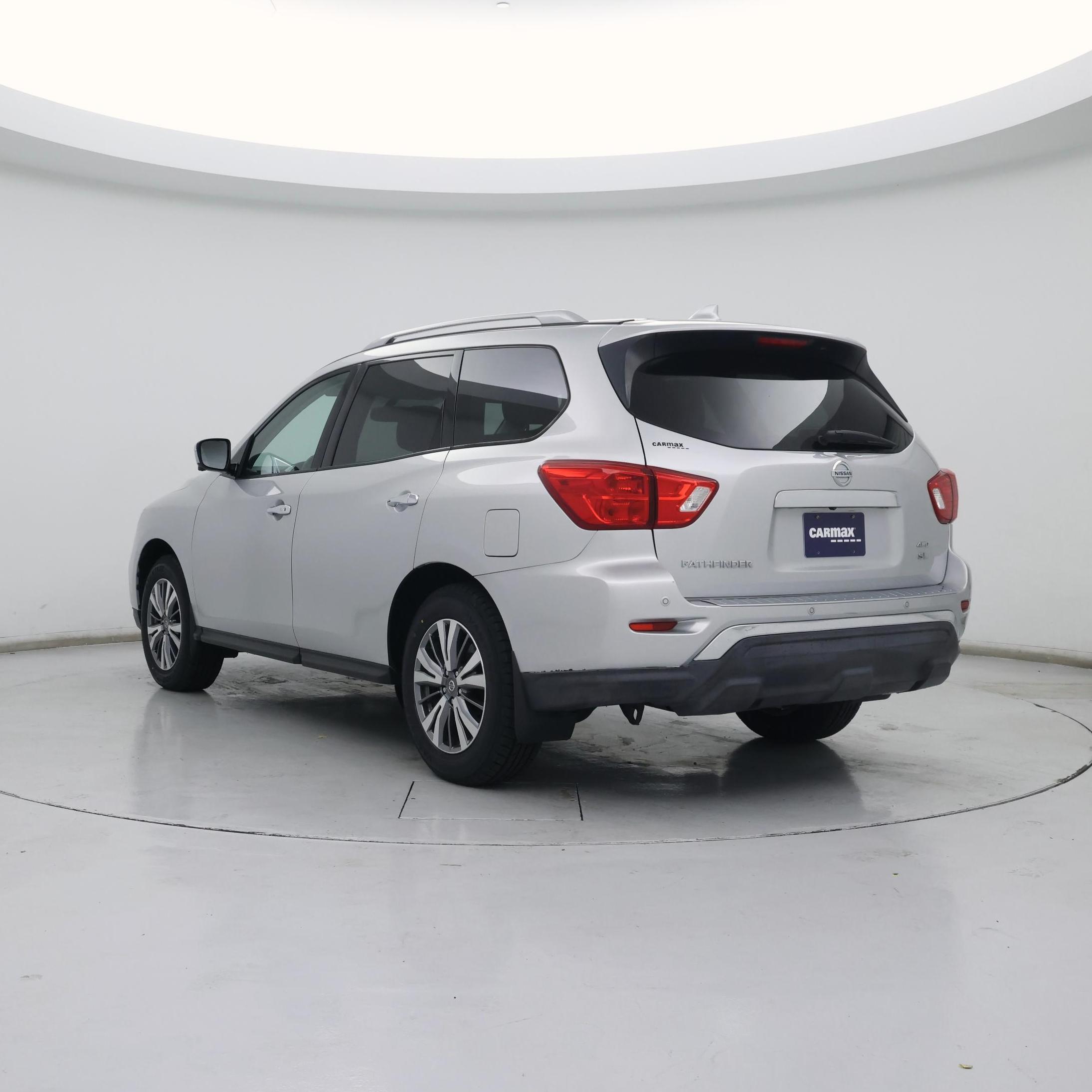 Thumbnail: 2020 Nissan Pathfinder - 2