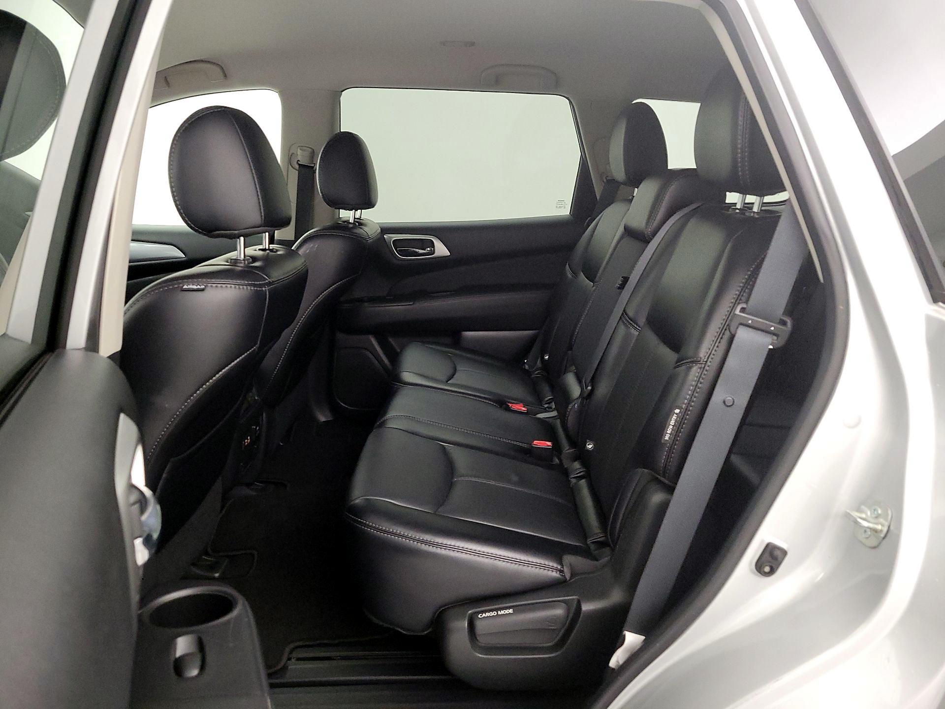 Thumbnail: 2020 Nissan Pathfinder - 20