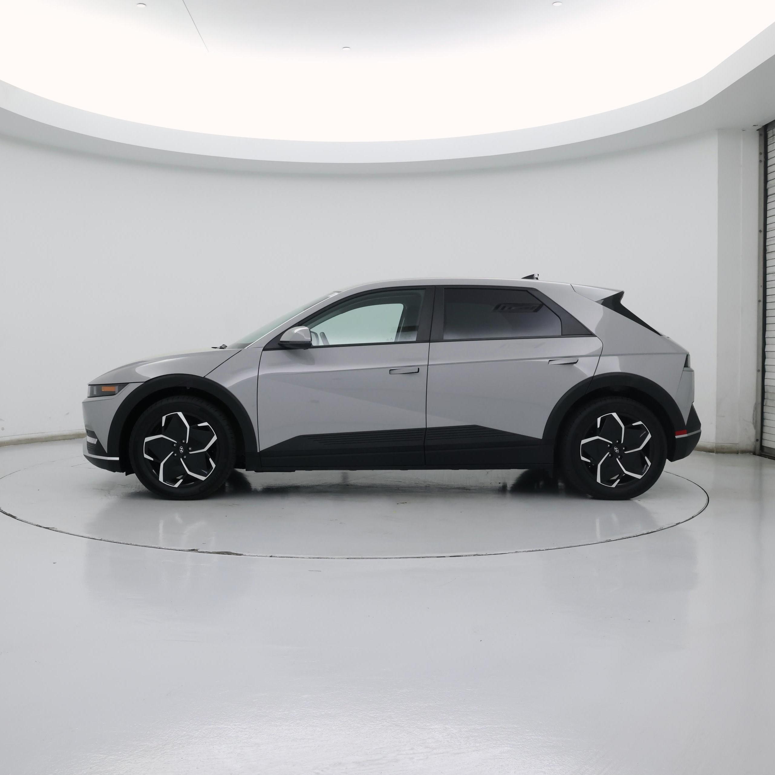 Thumbnail: 2024 Hyundai Ioniq 5 - 3