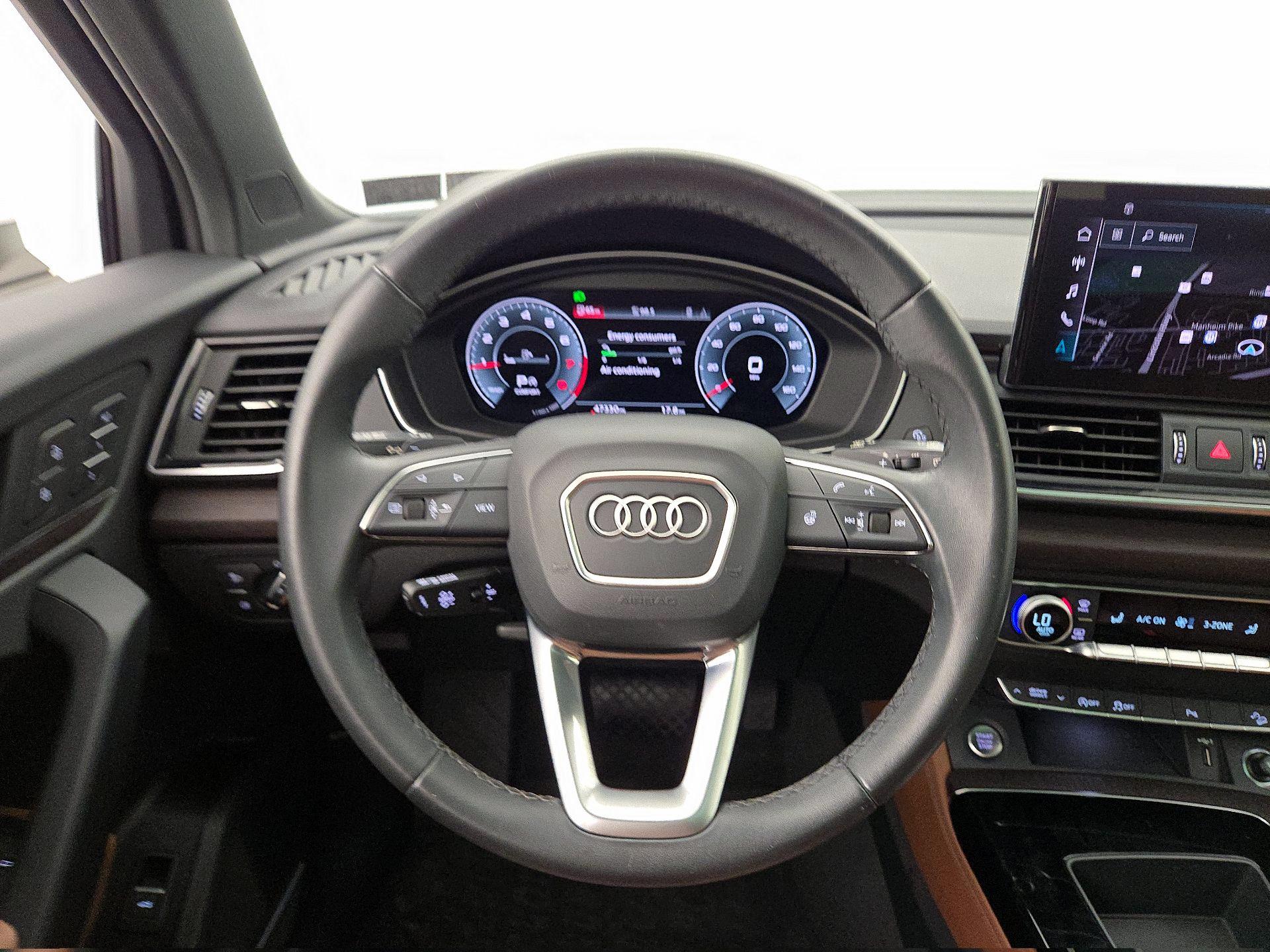 Thumbnail: 2023 Audi Q5 - 10