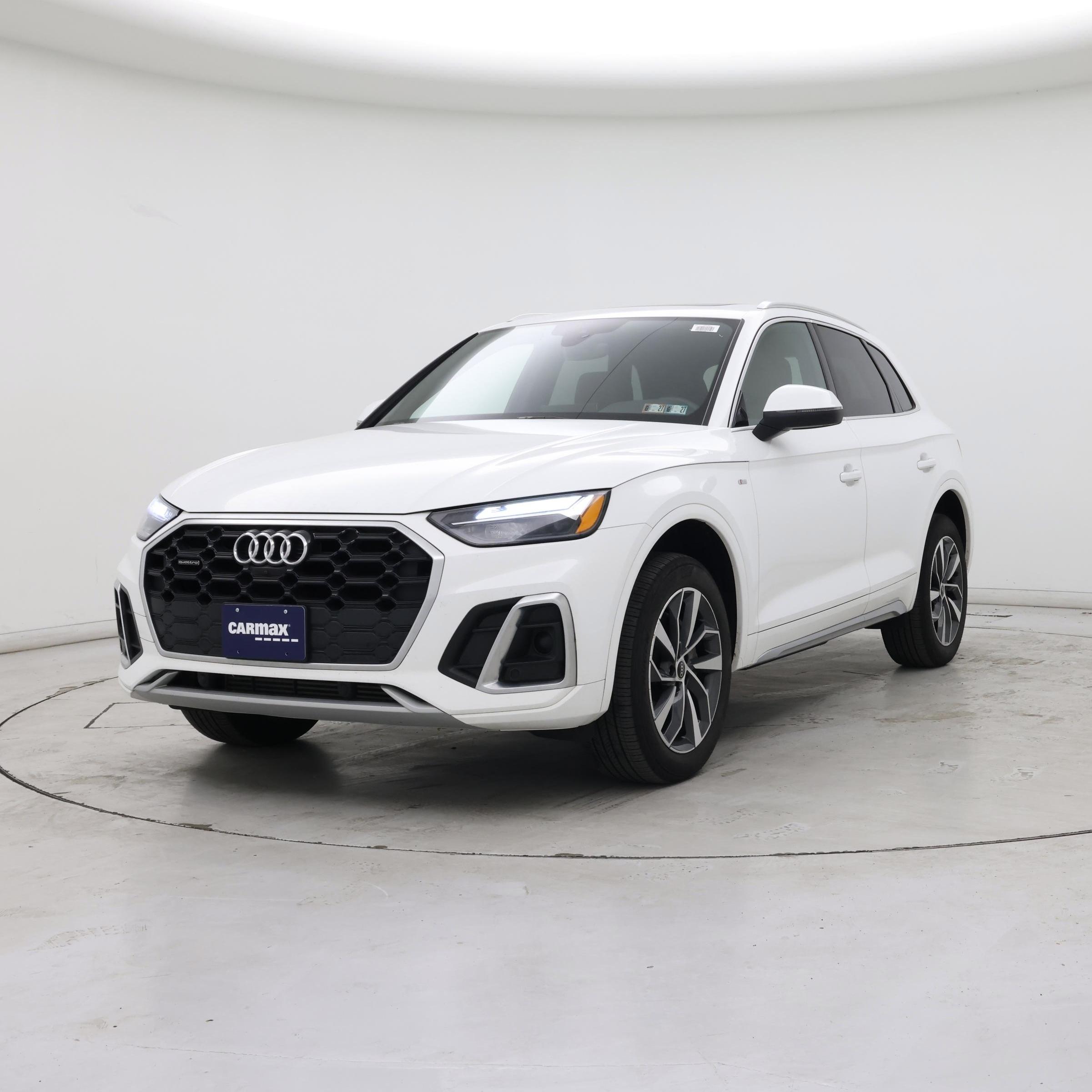 Thumbnail: 2023 Audi Q5 - 4