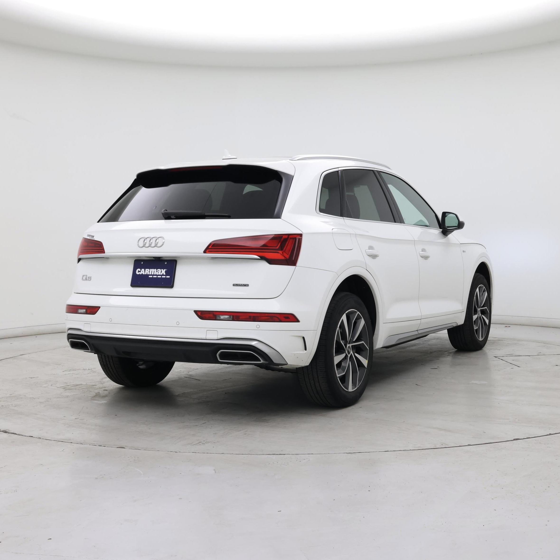 Thumbnail: 2023 Audi Q5 - 8