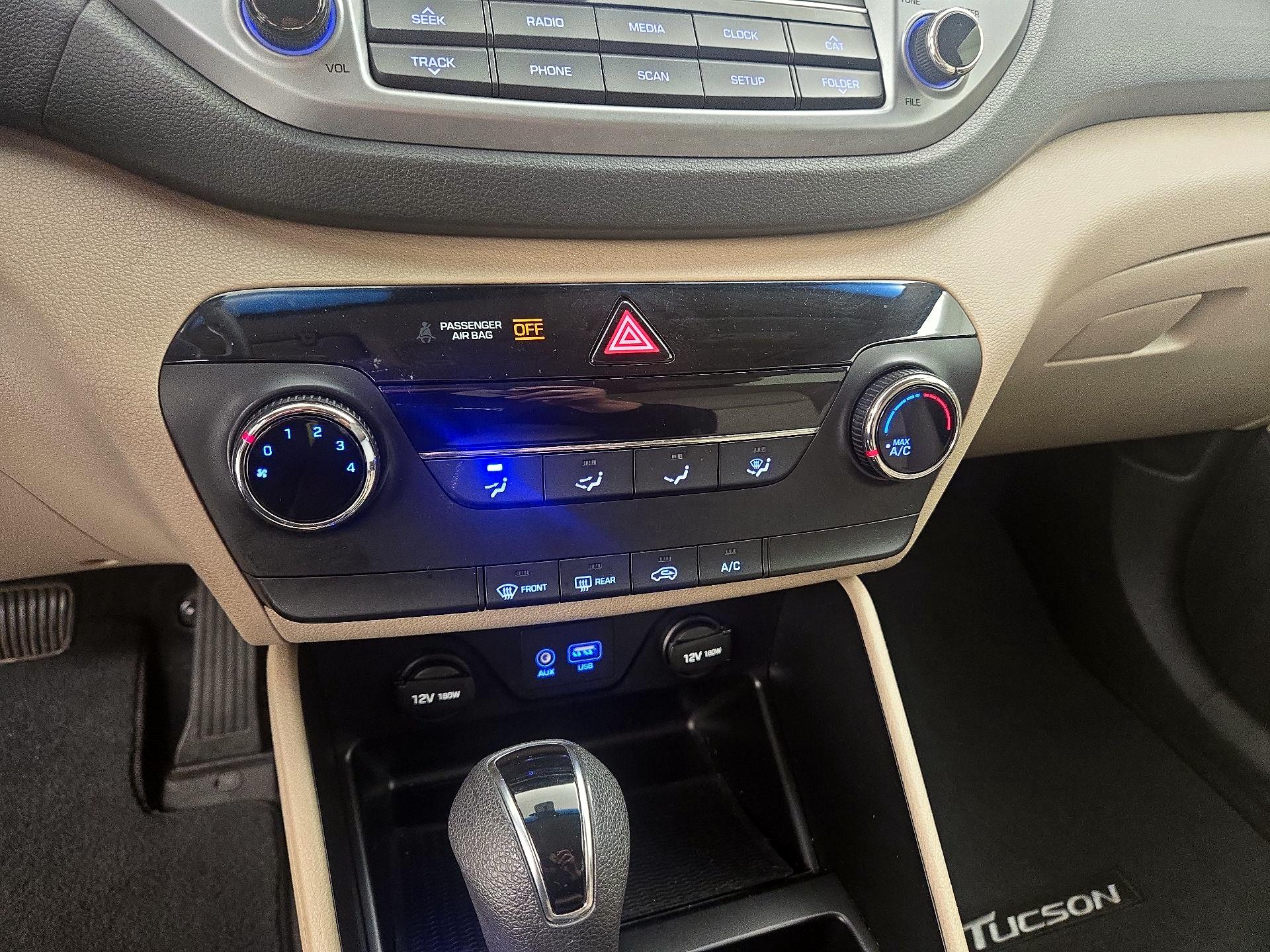 Thumbnail: 2016 Hyundai Tucson - 16