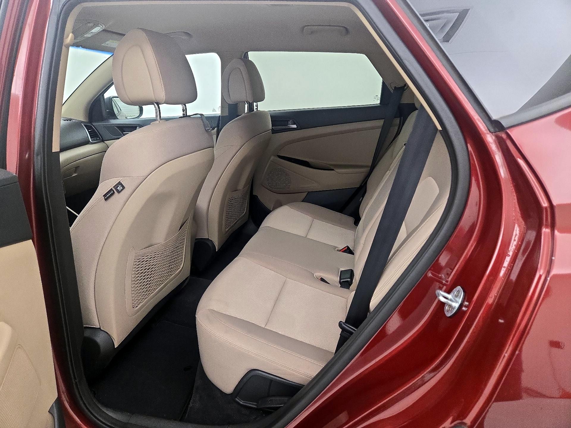 Thumbnail: 2016 Hyundai Tucson - 19