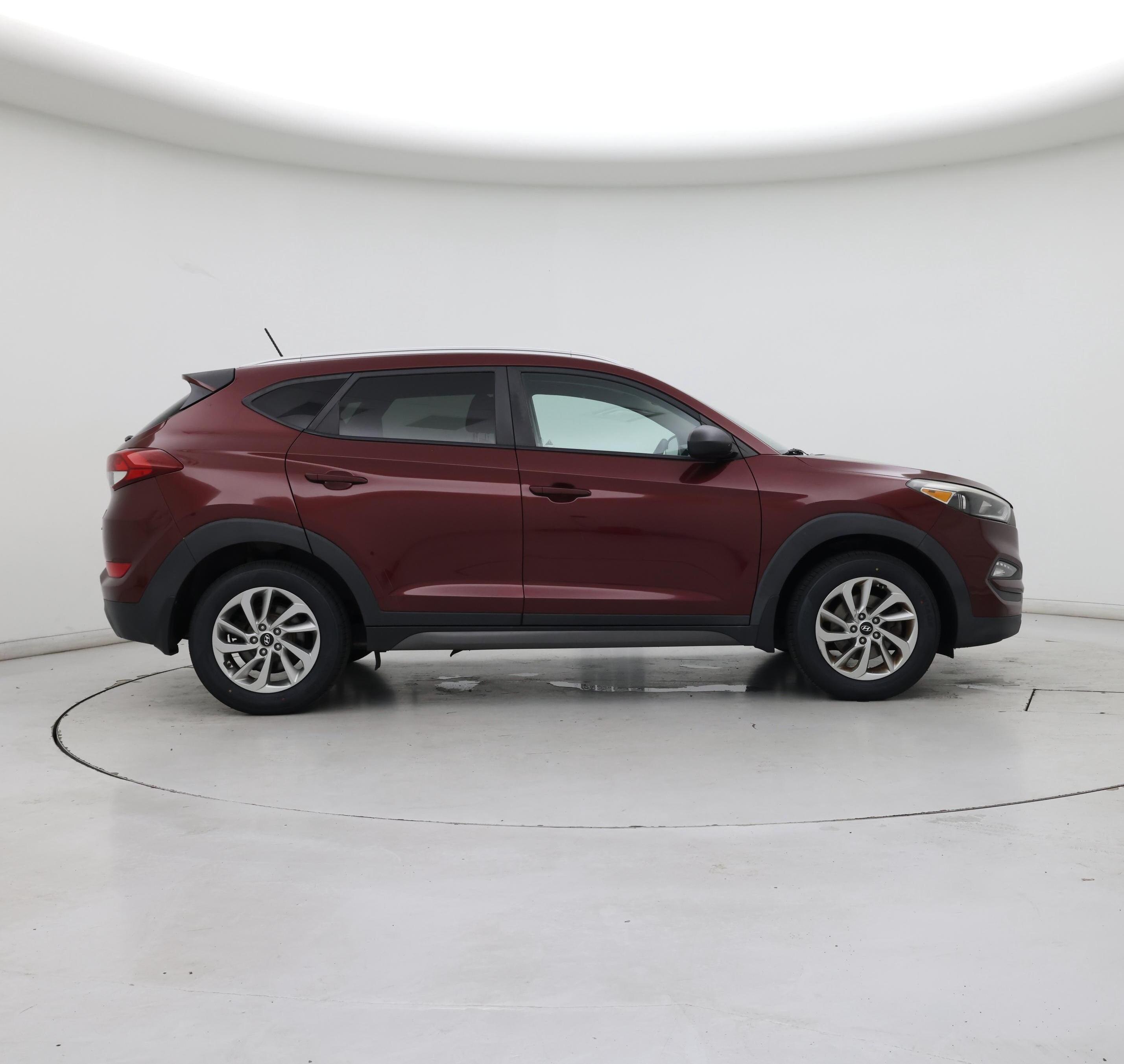 Thumbnail: 2016 Hyundai Tucson - 7