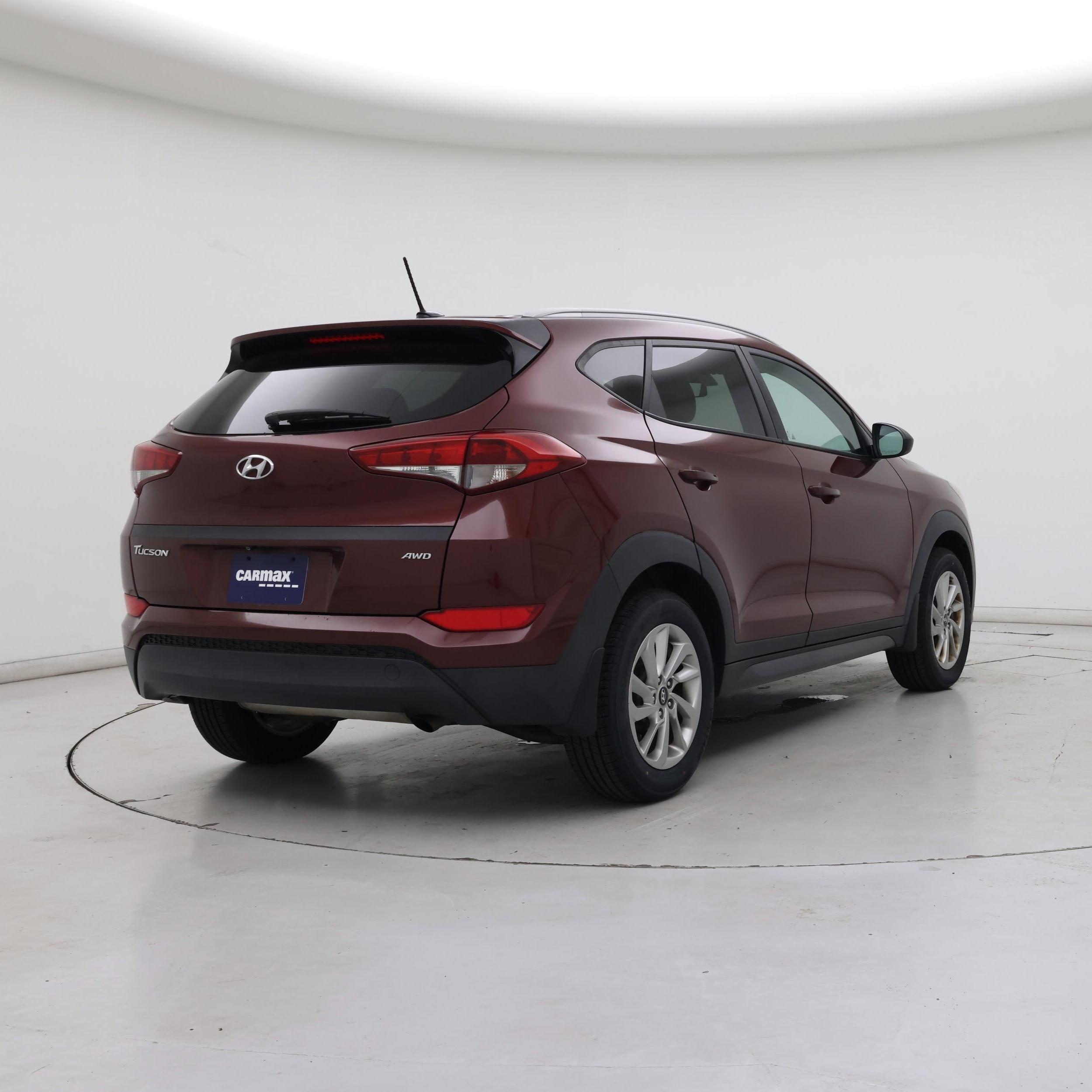 Thumbnail: 2016 Hyundai Tucson - 8