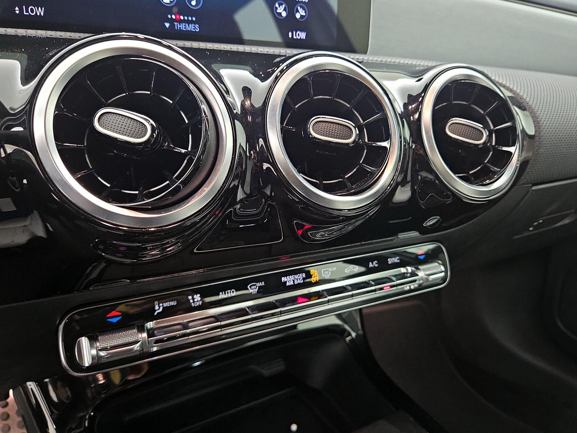 Thumbnail: 2020 Mercedes-Benz A-Class - 16