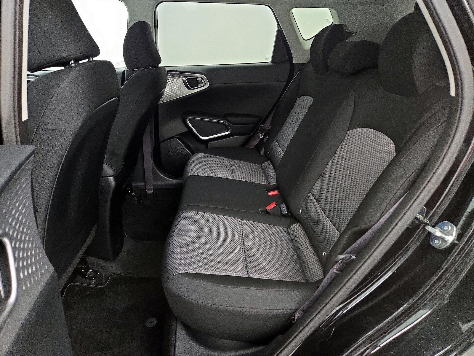 2023 Kia Soul LX - Photo 20