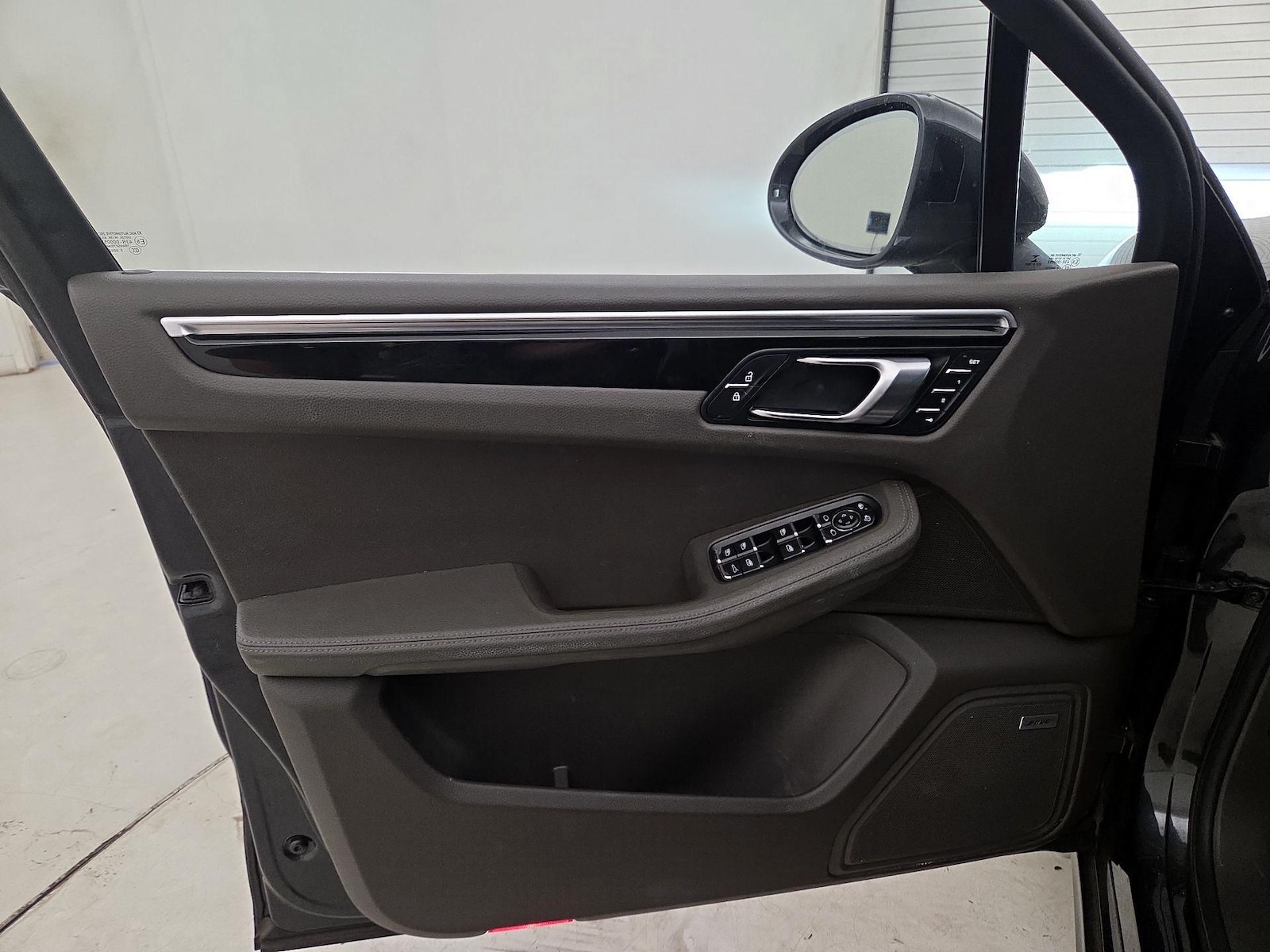 2020 Porsche Macan S - Photo 13