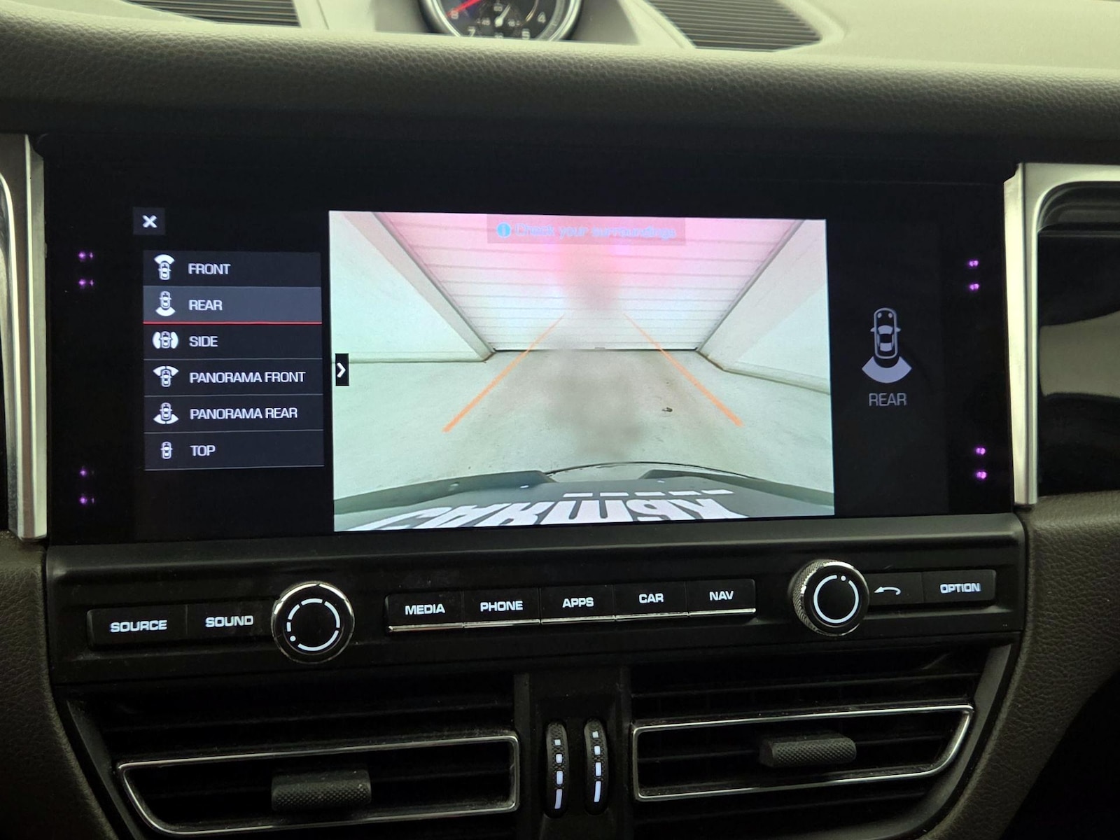 2020 Porsche Macan S - Photo 16
