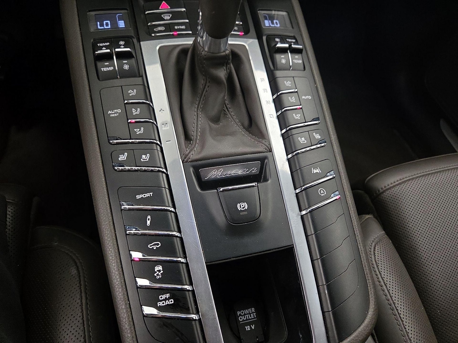 2020 Porsche Macan S - Photo 18