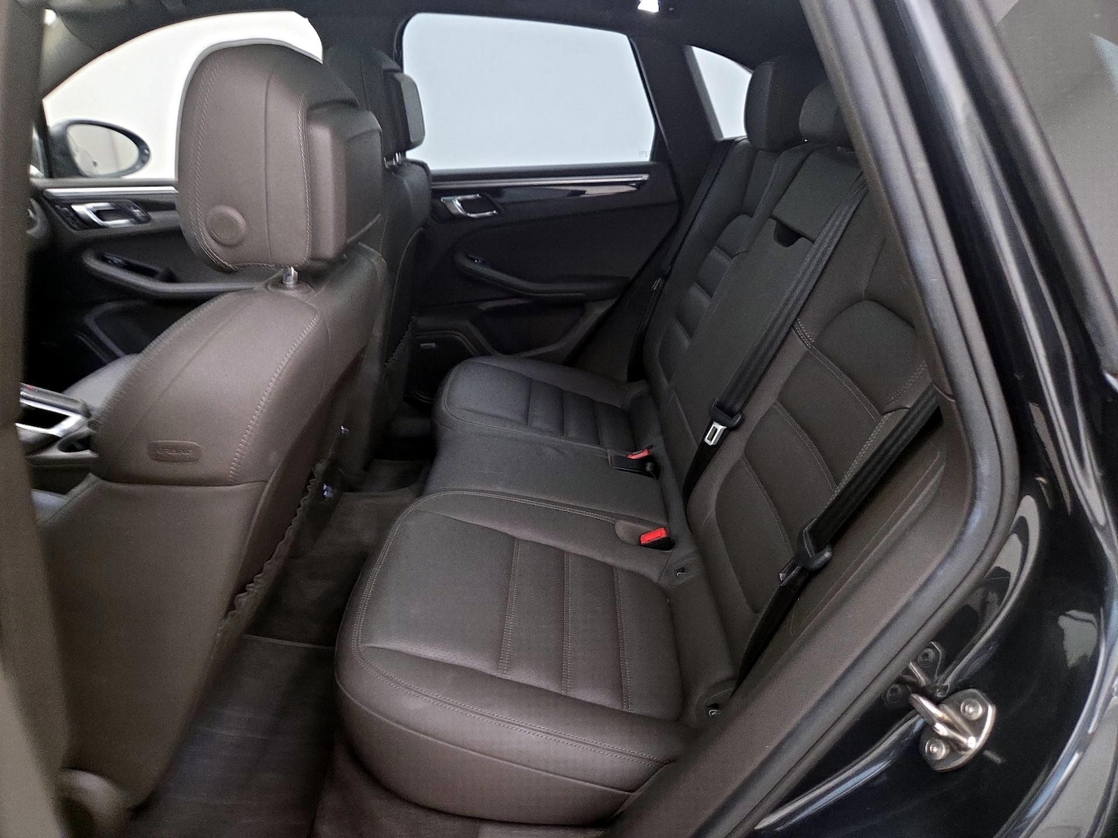 2020 Porsche Macan S - Photo 22