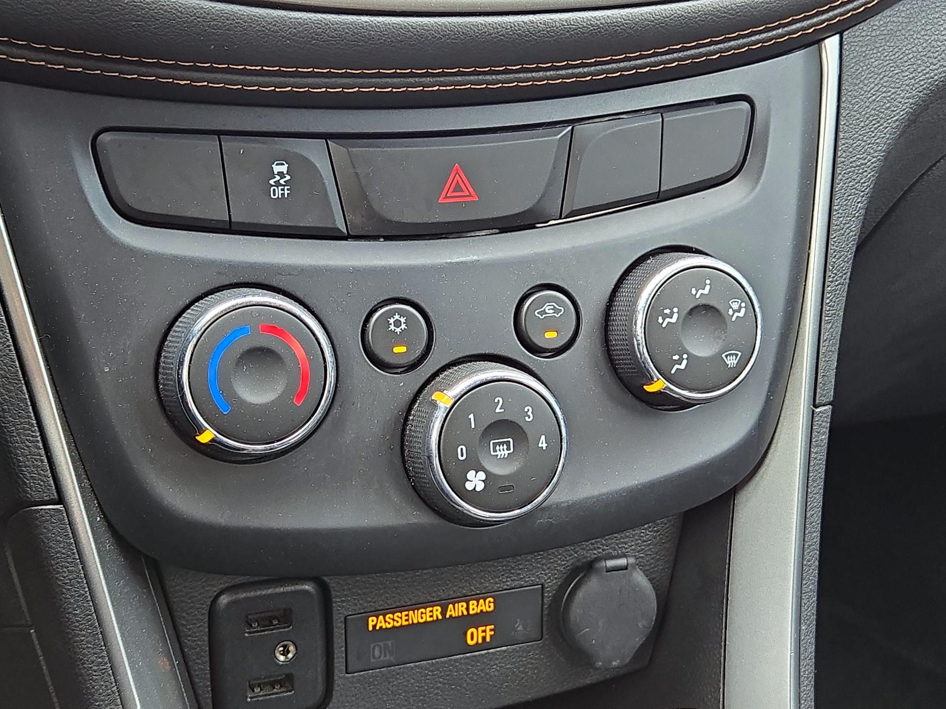 Thumbnail: 2018 Chevrolet Trax - 14