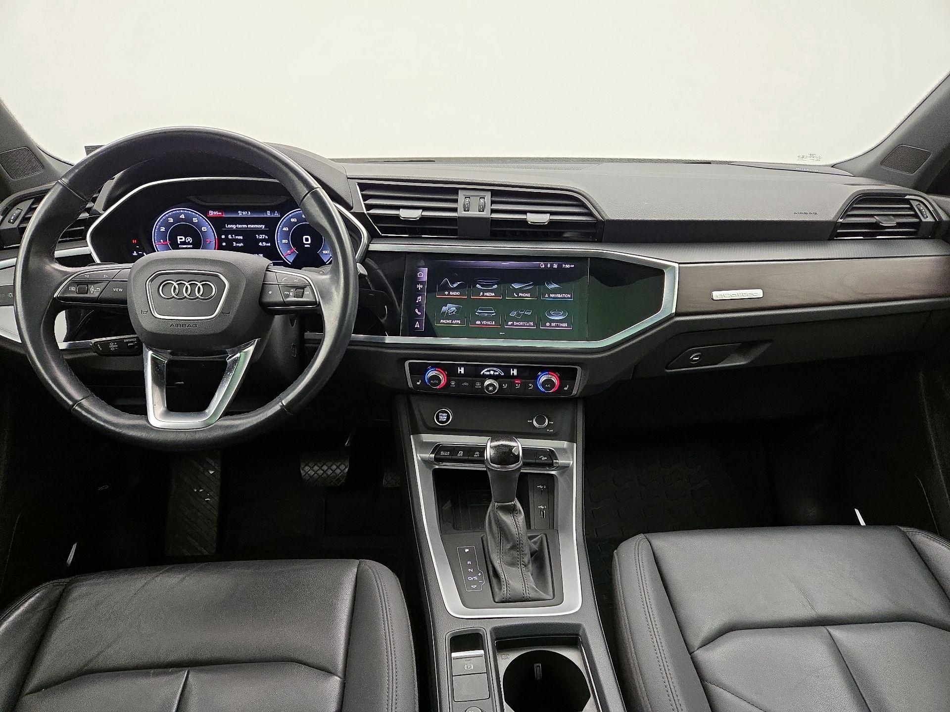 Thumbnail: 2021 Audi Q3 - 9