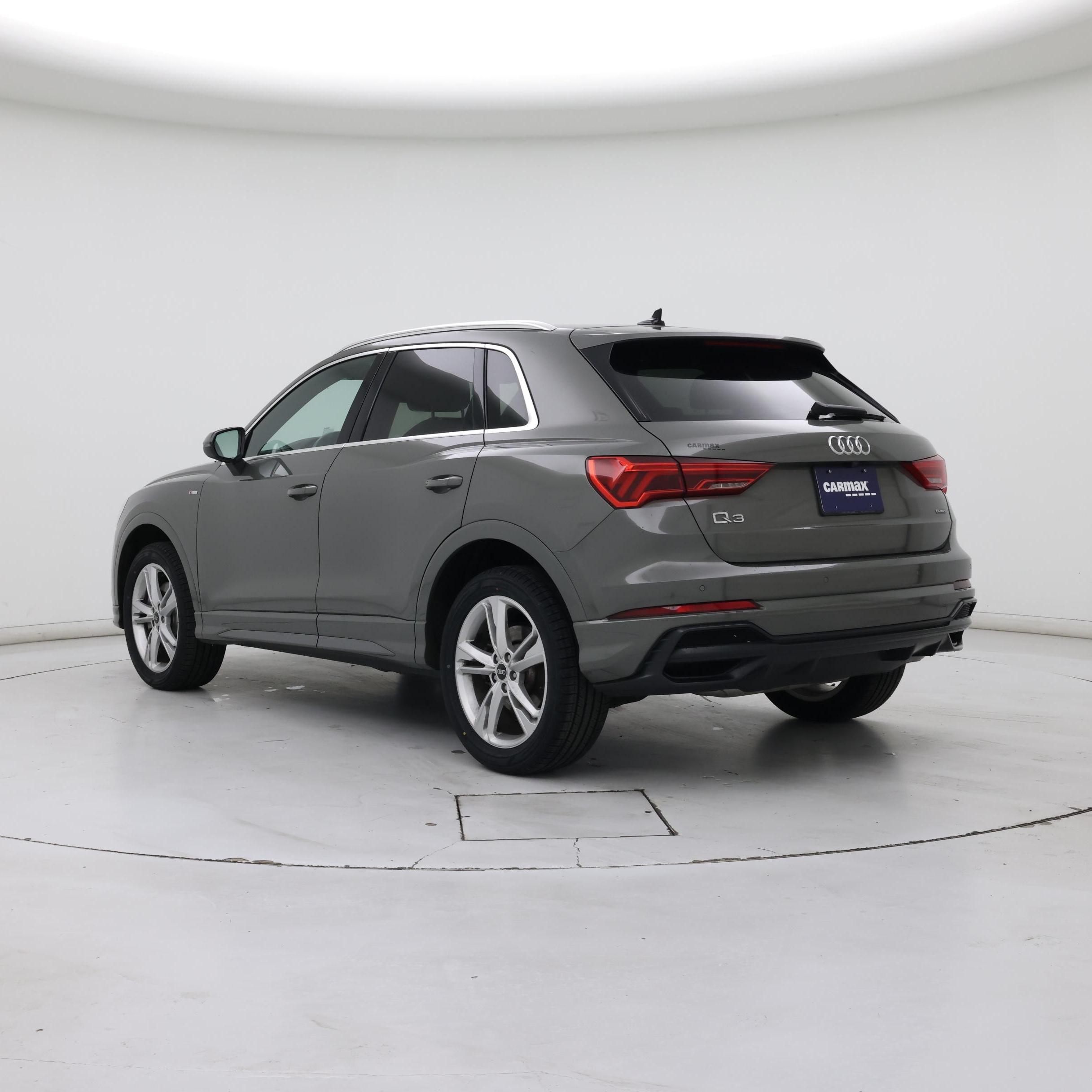 Thumbnail: 2021 Audi Q3 - 2