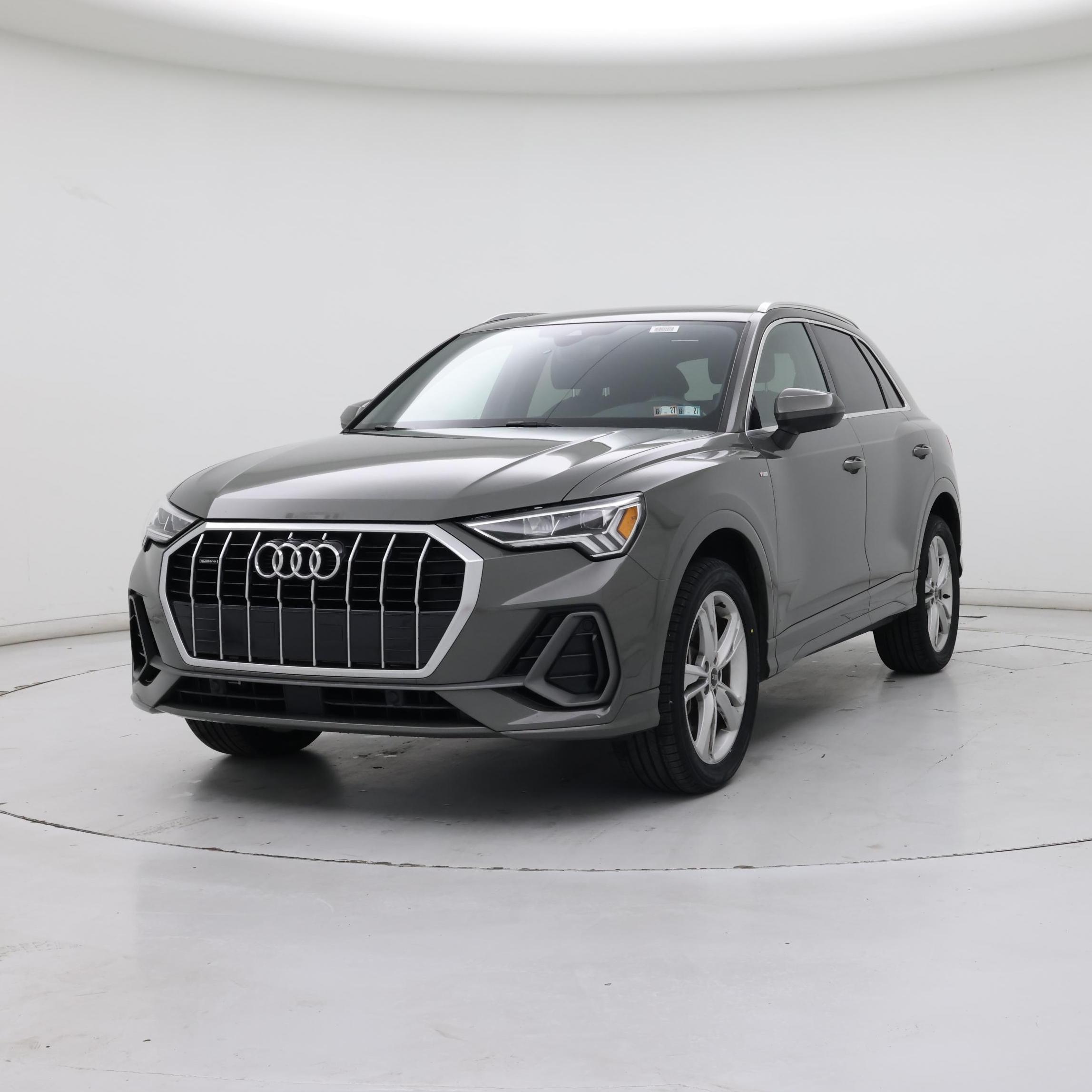 Thumbnail: 2021 Audi Q3 - 4