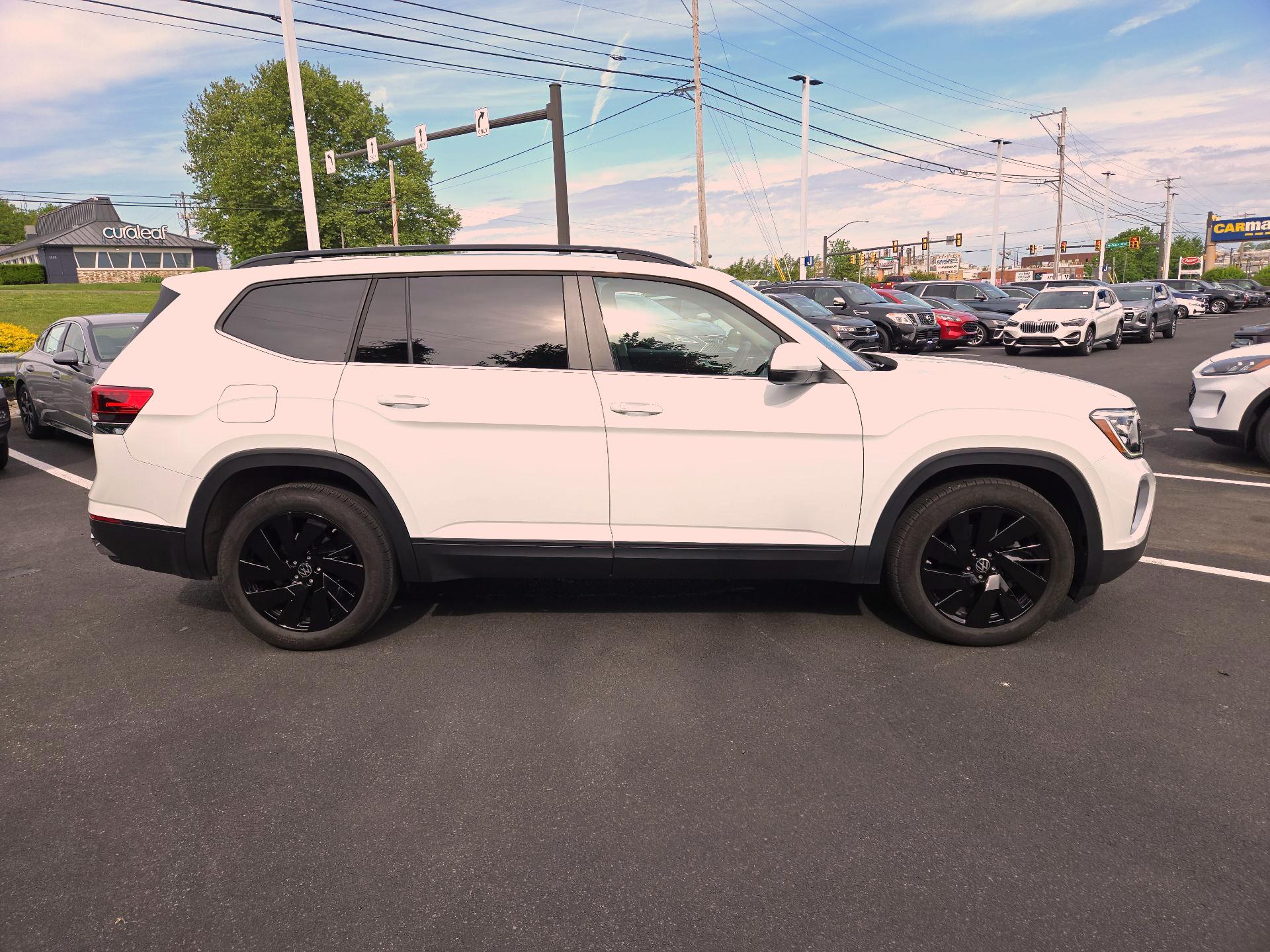 Thumbnail: 2024 Volkswagen Atlas - 4
