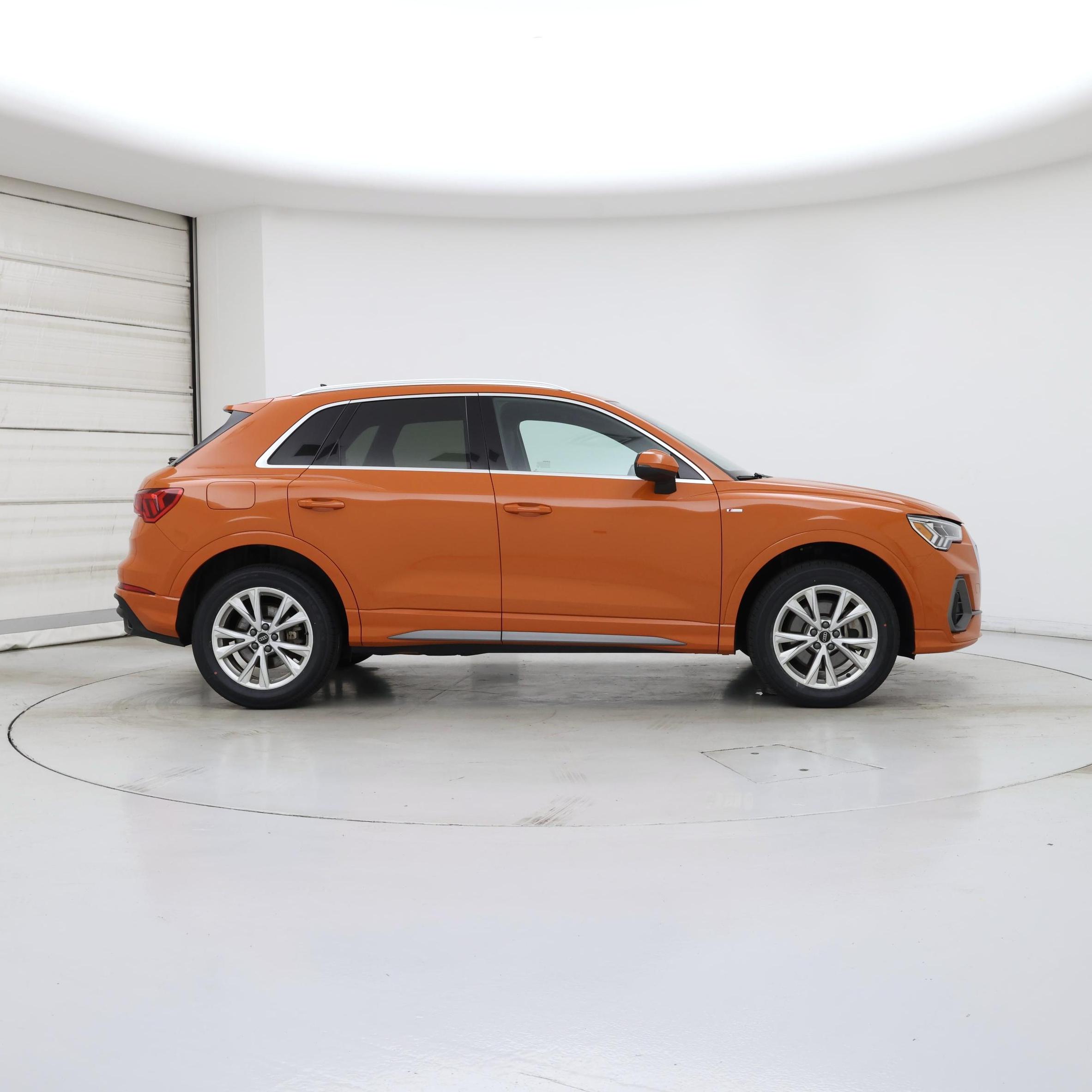 Thumbnail: 2025 Audi Q3 - 7