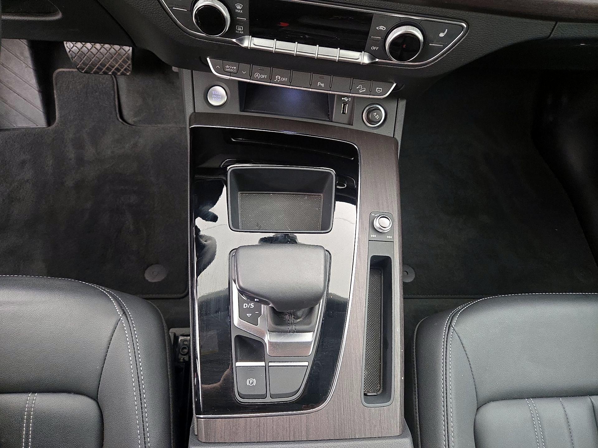 Thumbnail: 2023 Audi Q5 - 17
