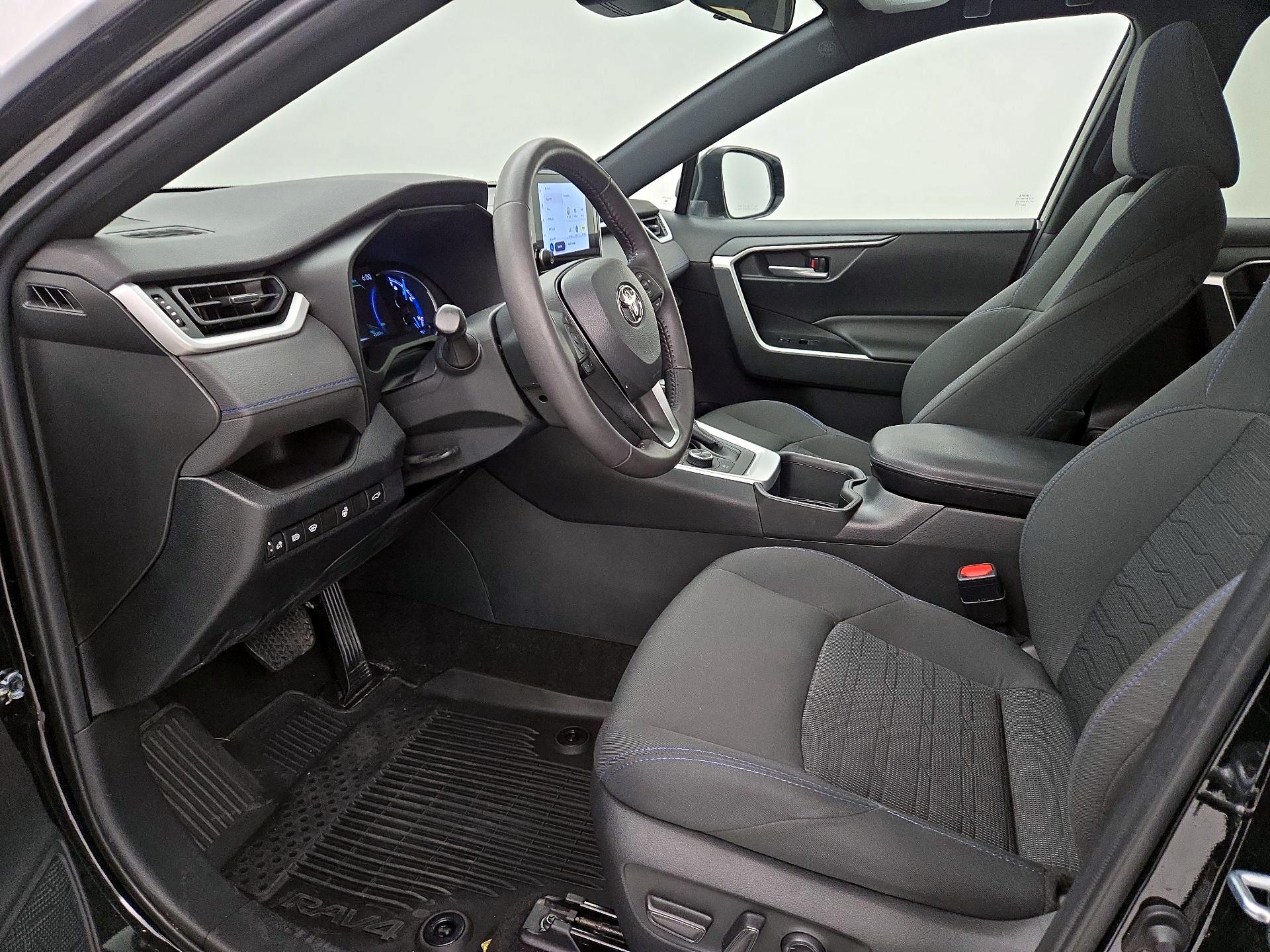 Thumbnail: 2023 Toyota RAV4 - 11