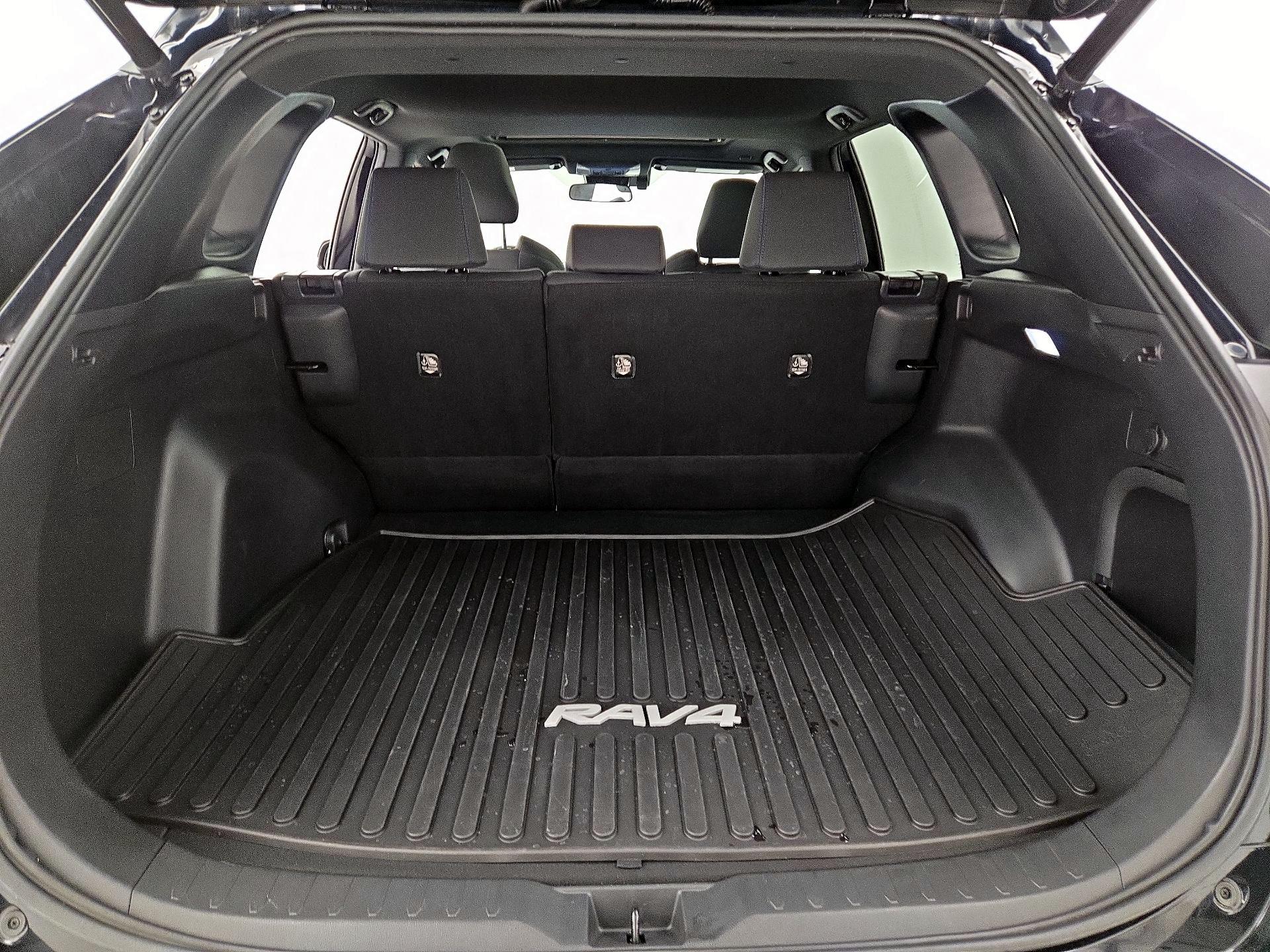 Thumbnail: 2023 Toyota RAV4 - 20