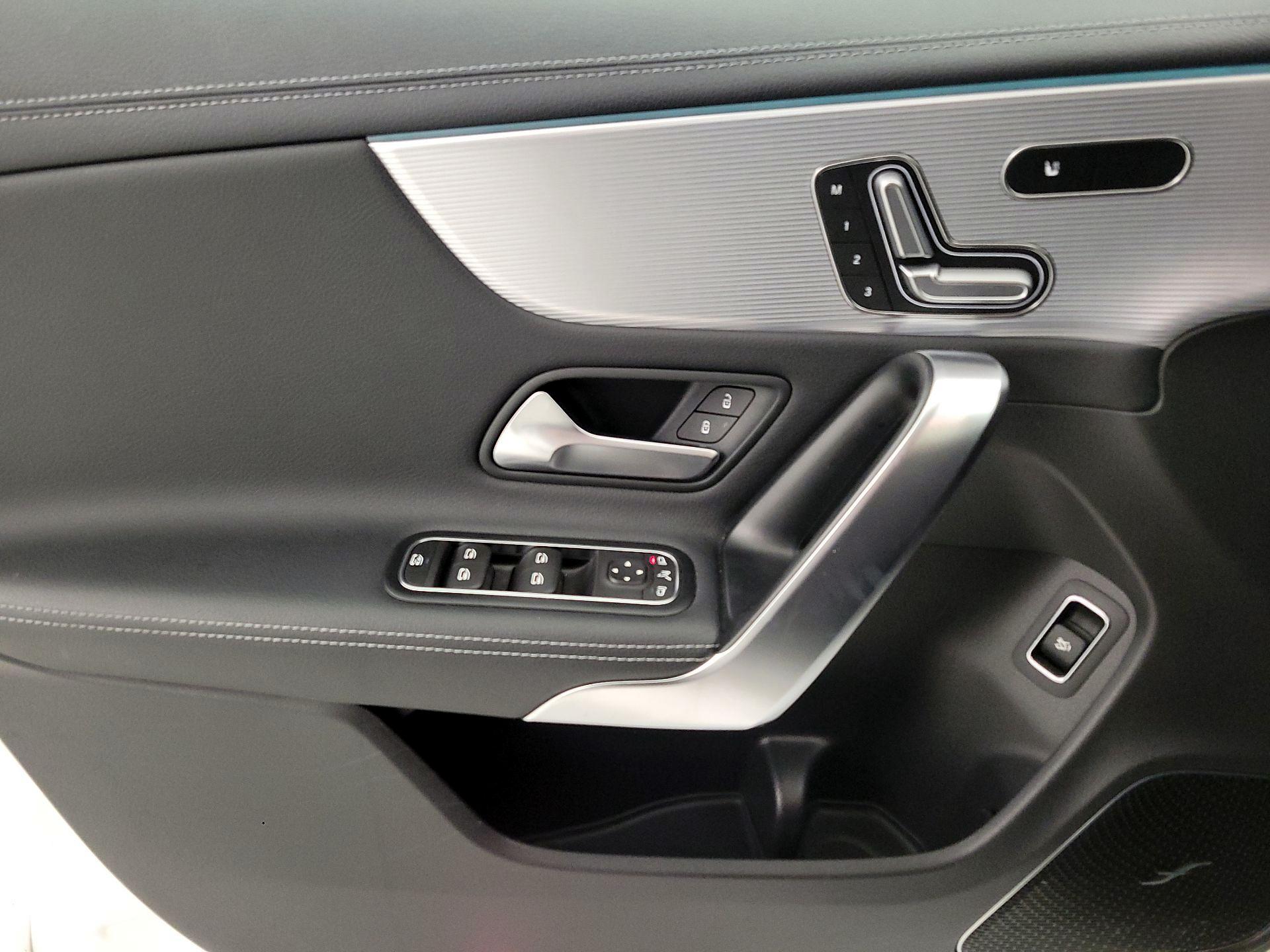 Thumbnail: 2020 Mercedes-Benz CLA - 12