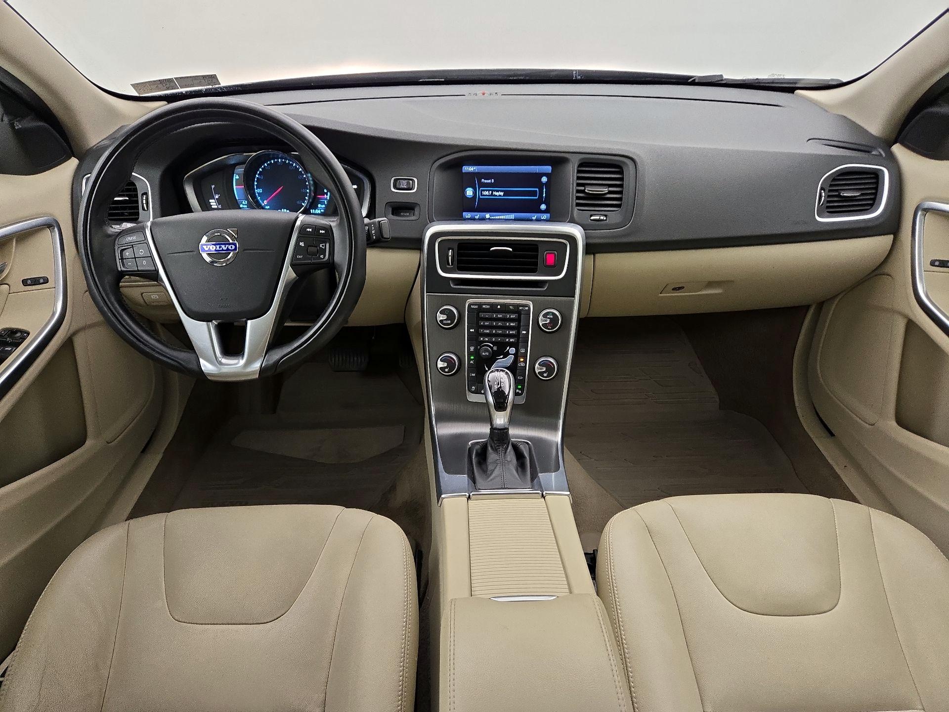 Thumbnail: 2015 Volvo S60 - 9