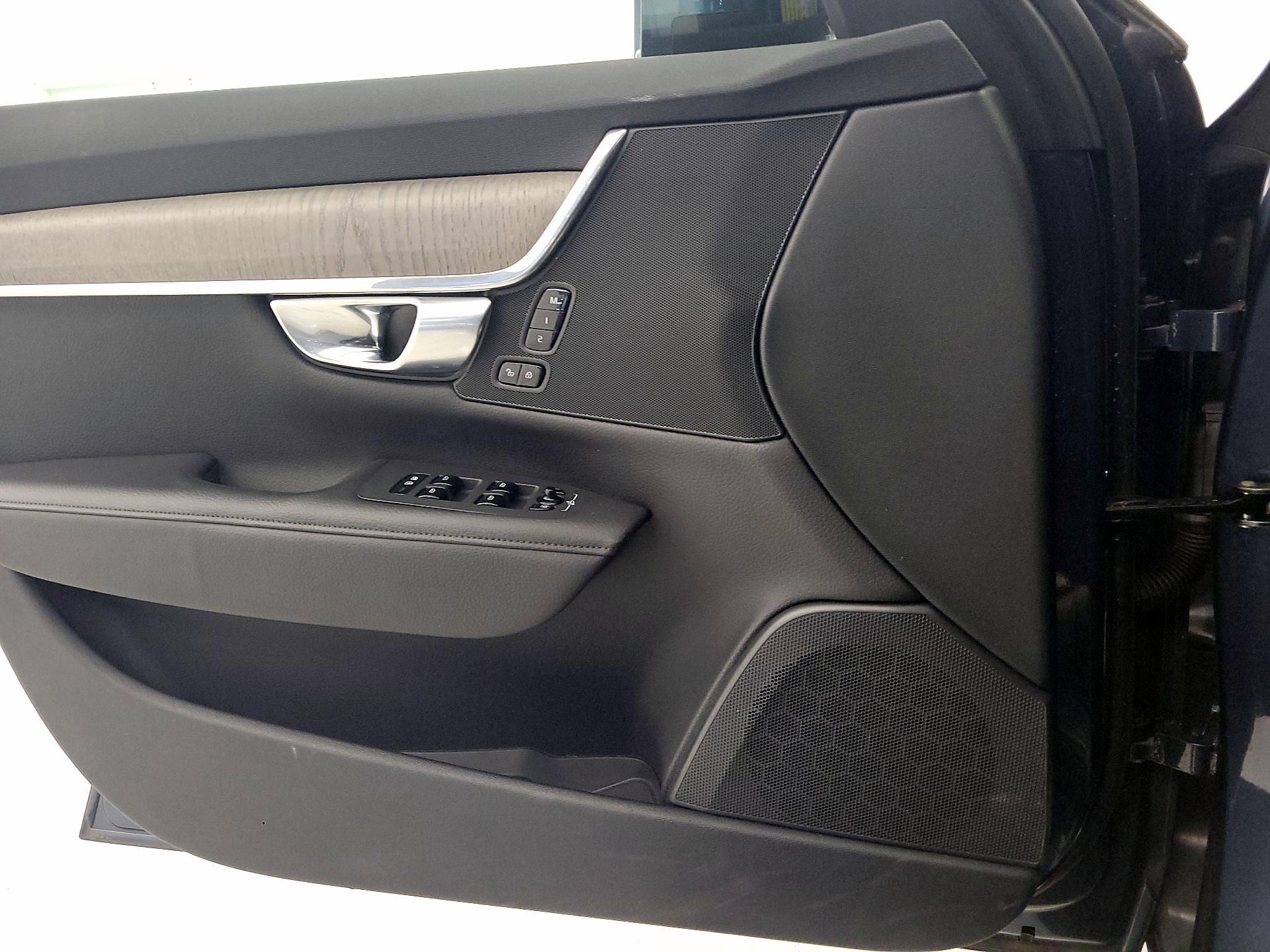 Thumbnail: 2021 Volvo S90 - 12