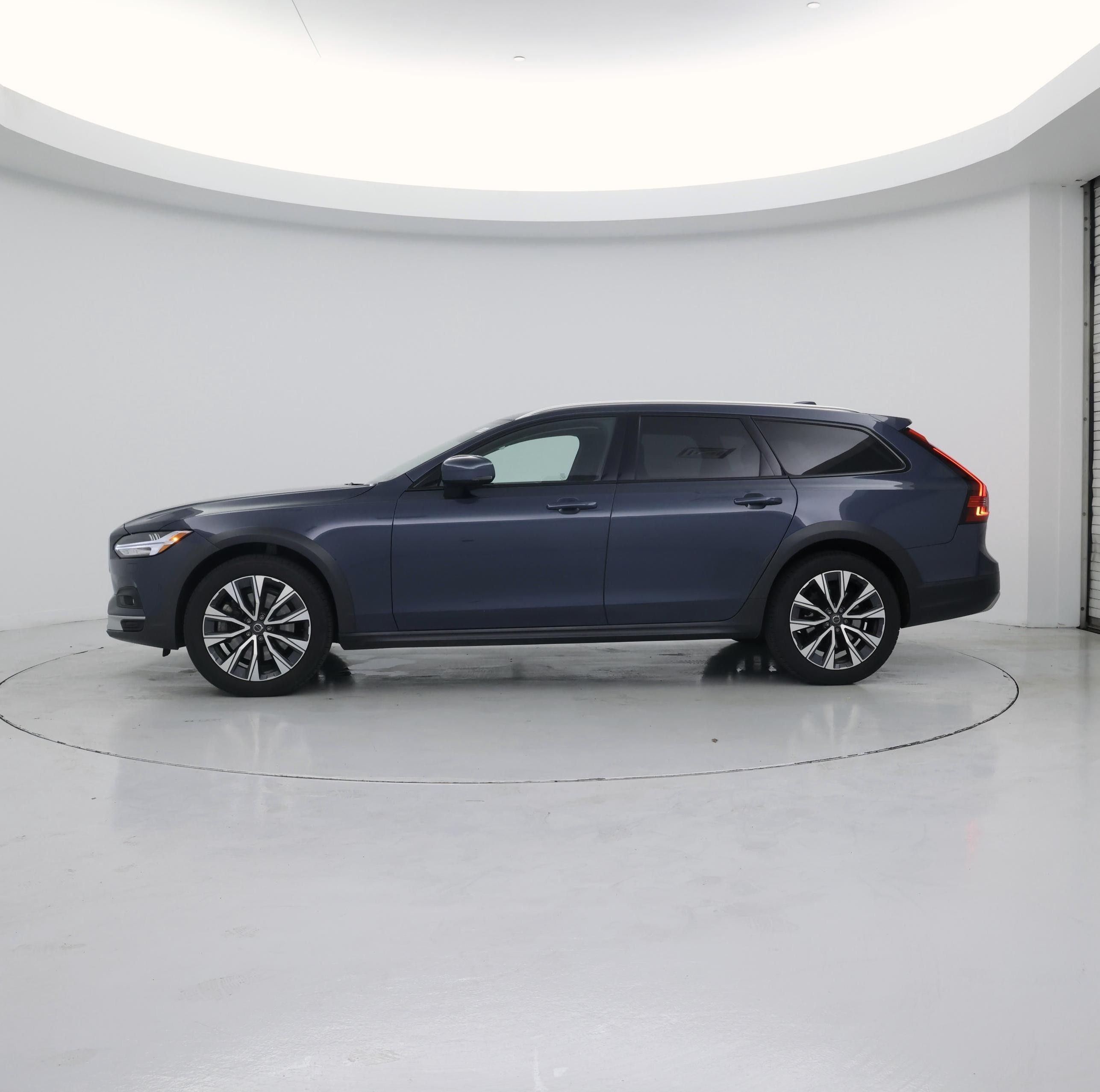Thumbnail: 2021 Volvo S90 - 3