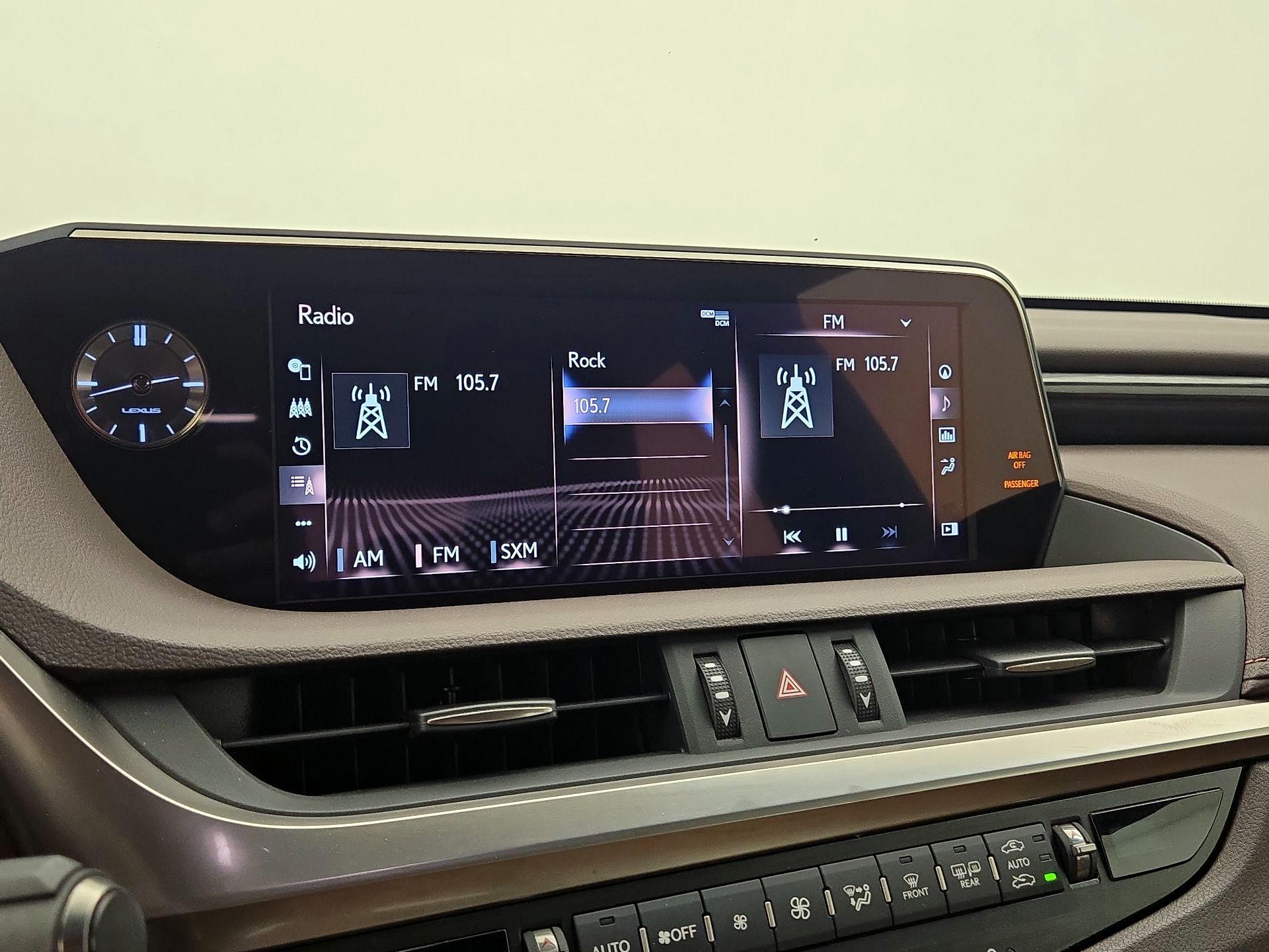 Thumbnail: 2019 Lexus ES - 15