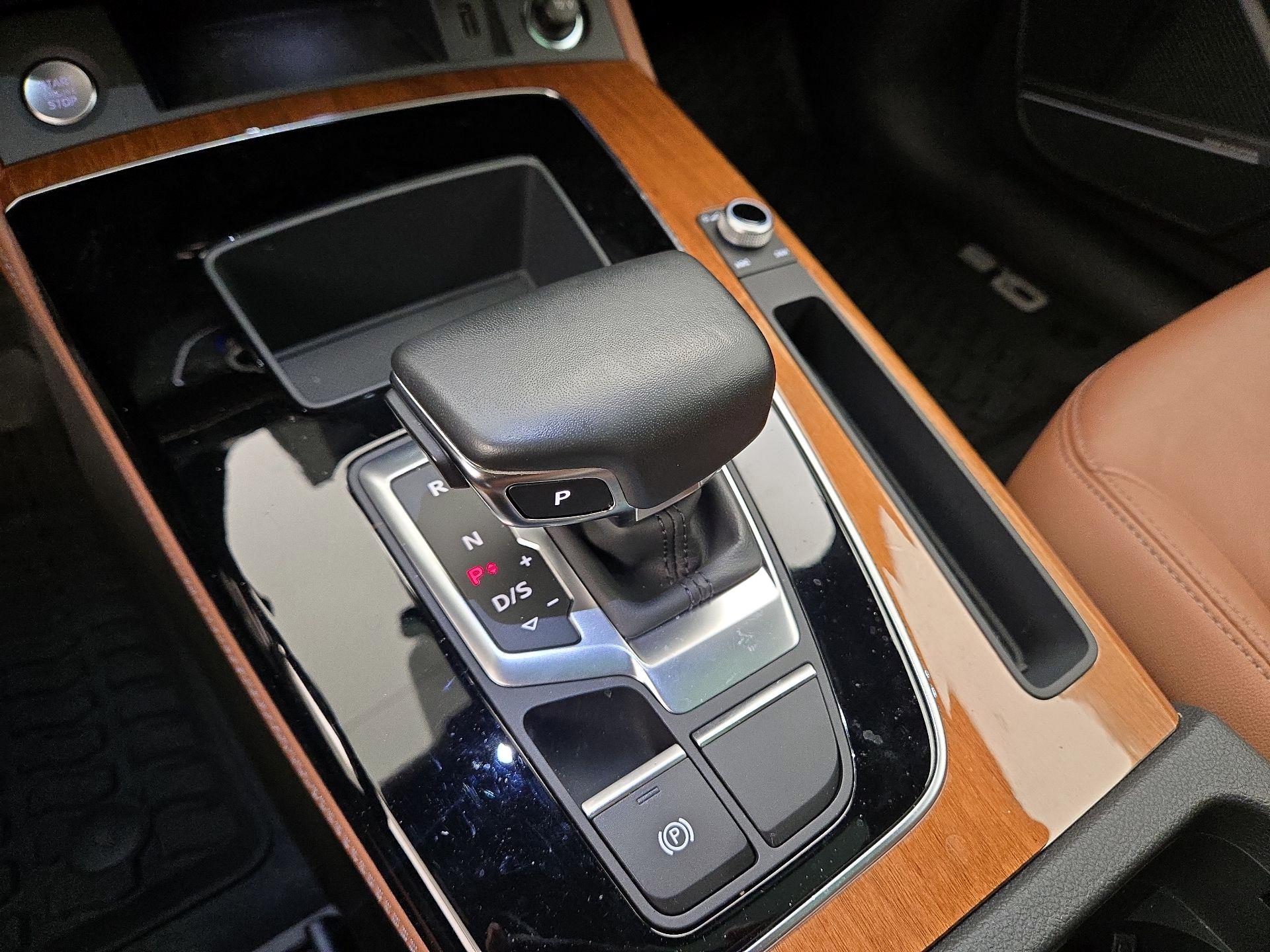 Thumbnail: 2022 Audi Q5 - 18