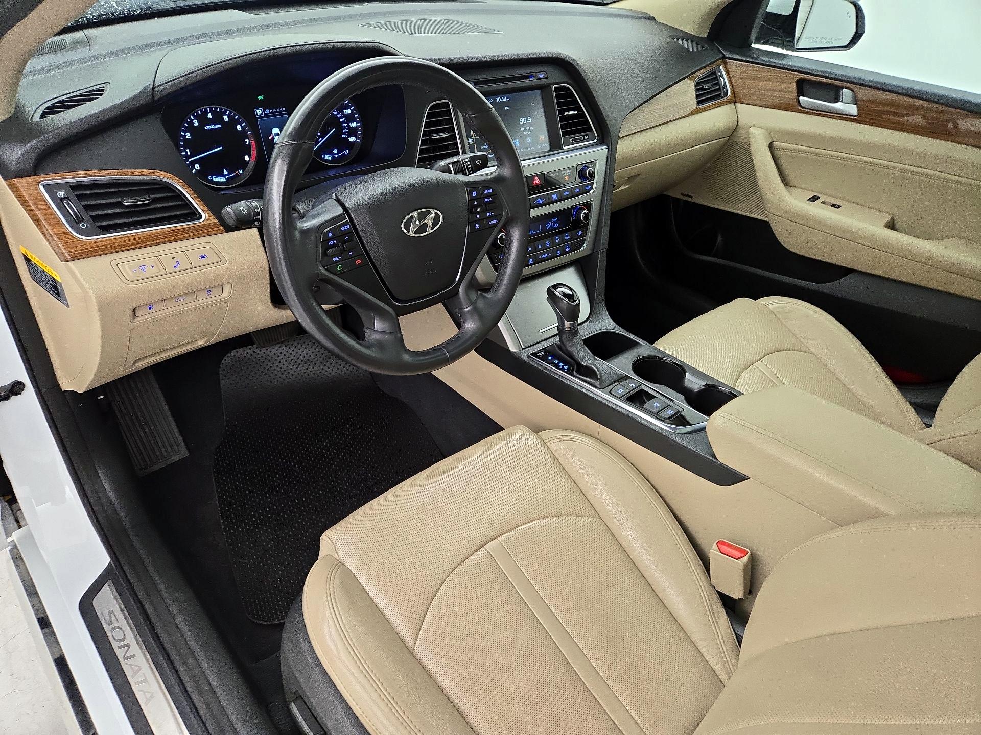 Thumbnail: 2015 Hyundai Sonata - 11