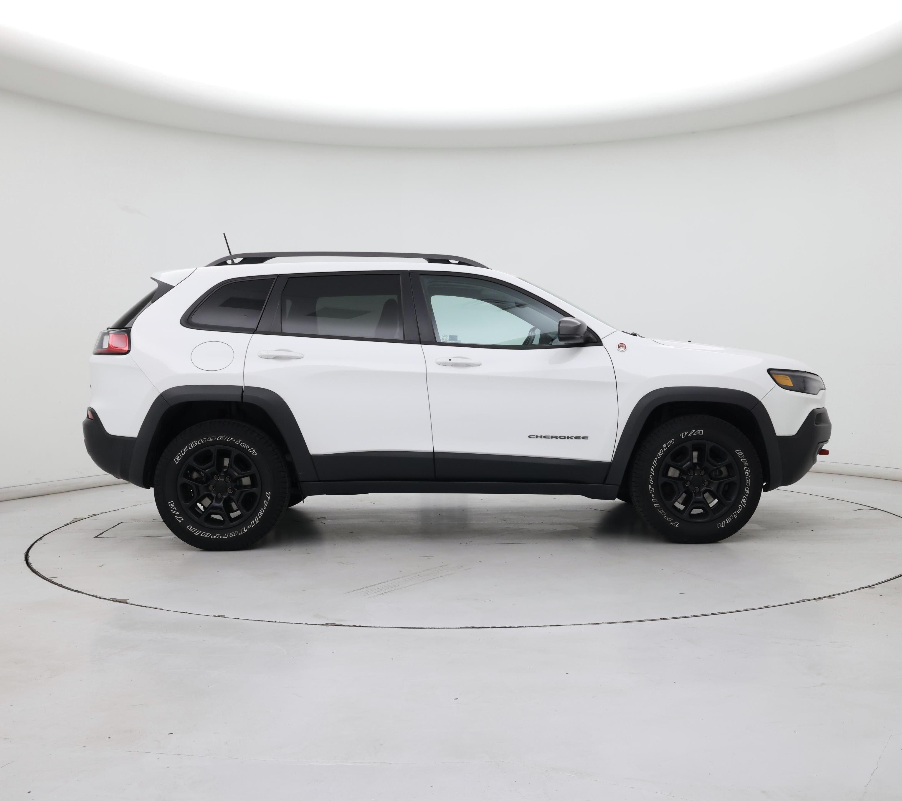 Thumbnail: 2021 Jeep Cherokee - 7
