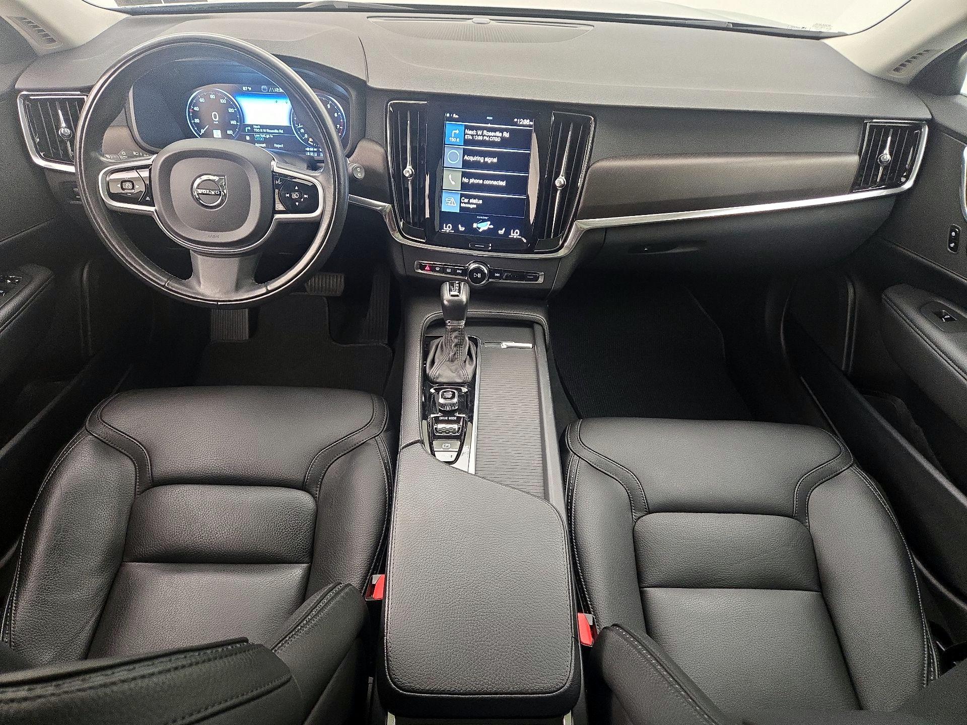Thumbnail: 2018 Volvo V90 - 9