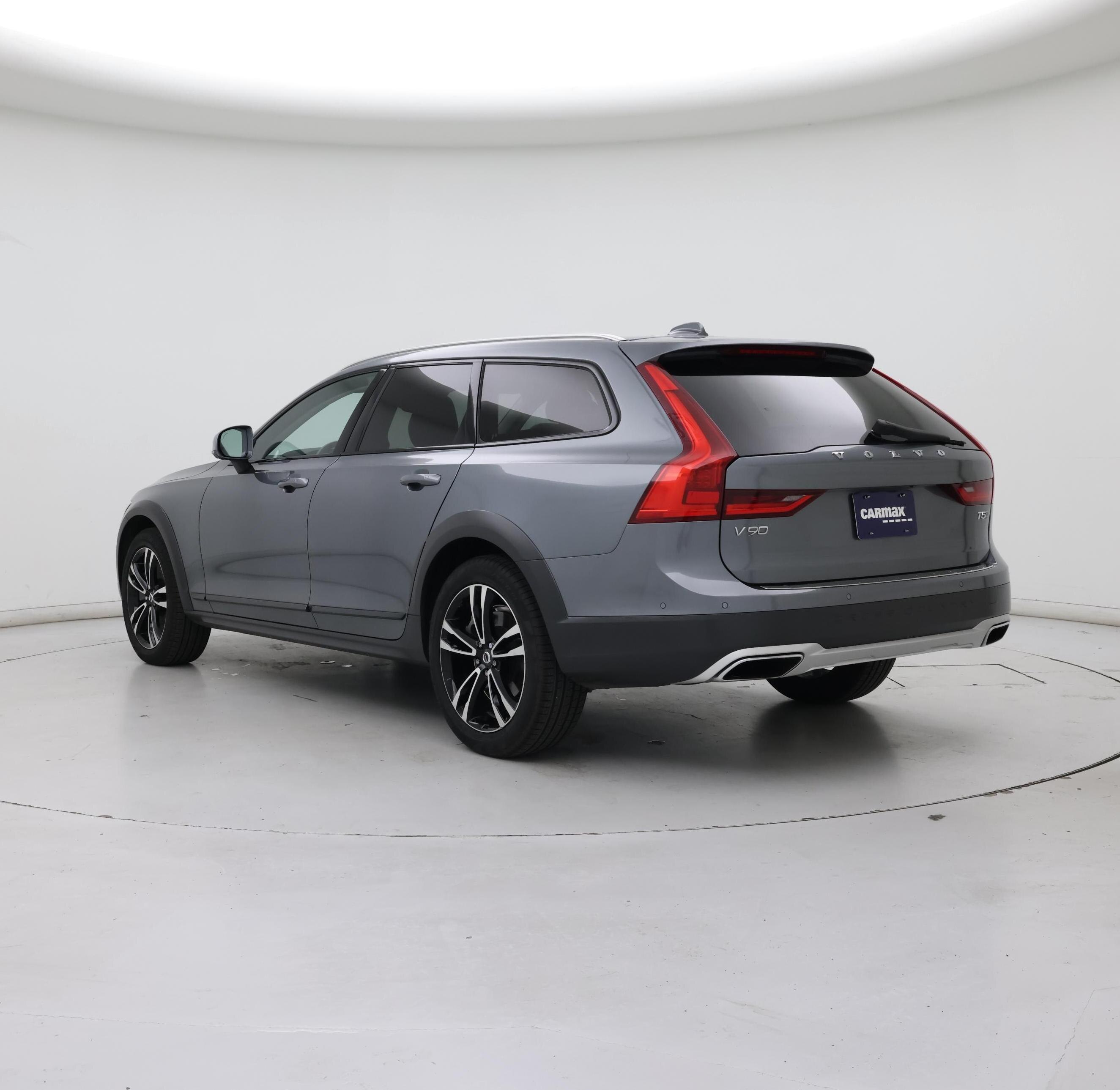 Thumbnail: 2018 Volvo V90 - 2