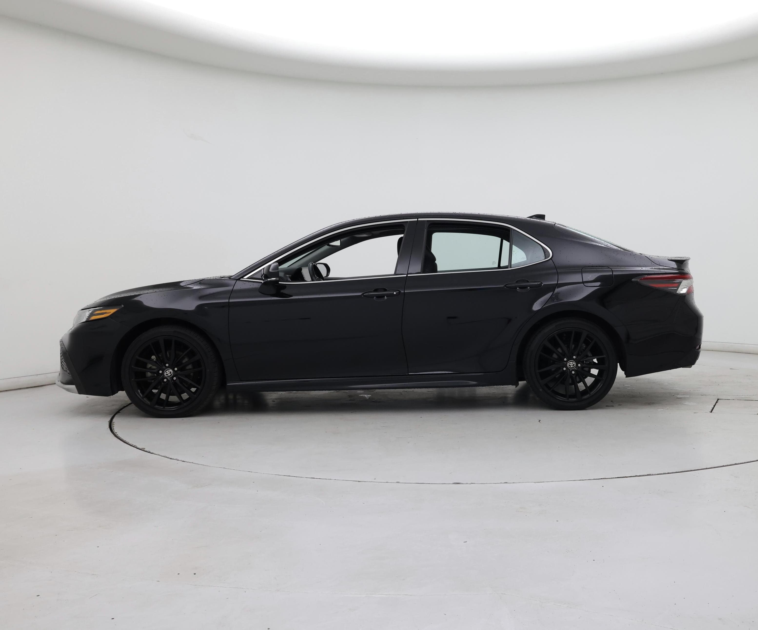 Thumbnail: 2023 Toyota Camry - 3