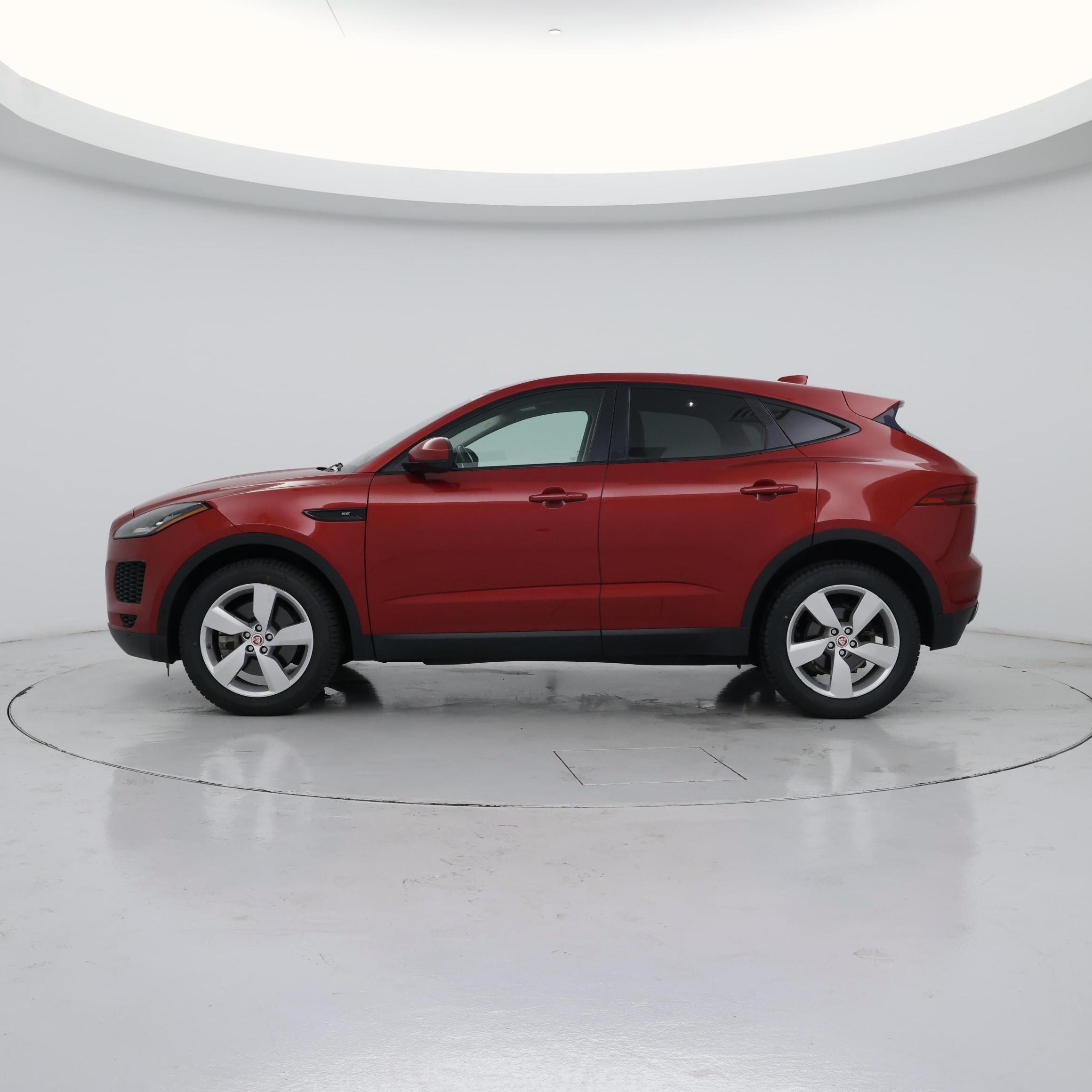 Thumbnail: 2019 Jaguar E-Pace - 3