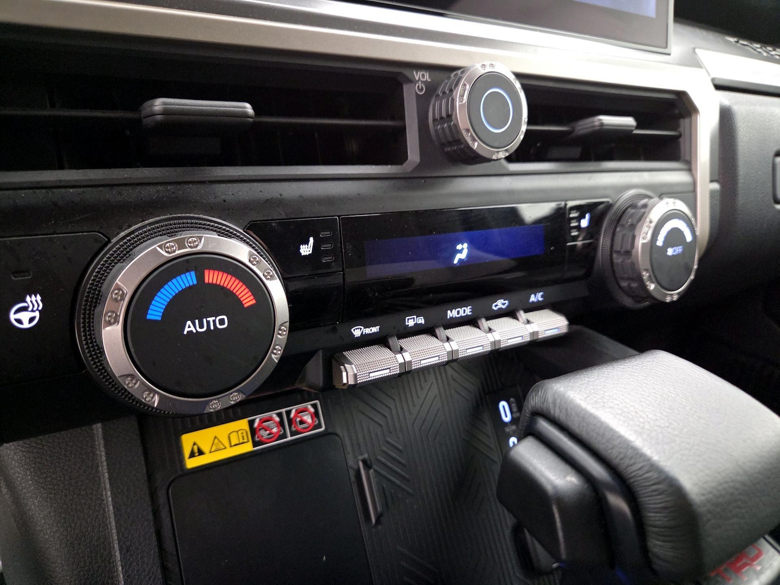 2024 Toyota Tacoma TRD Sport - Photo 15