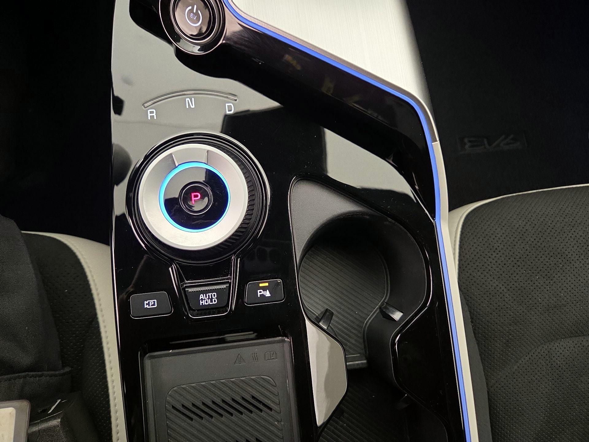 Thumbnail: 2024 Kia EV6 - 18