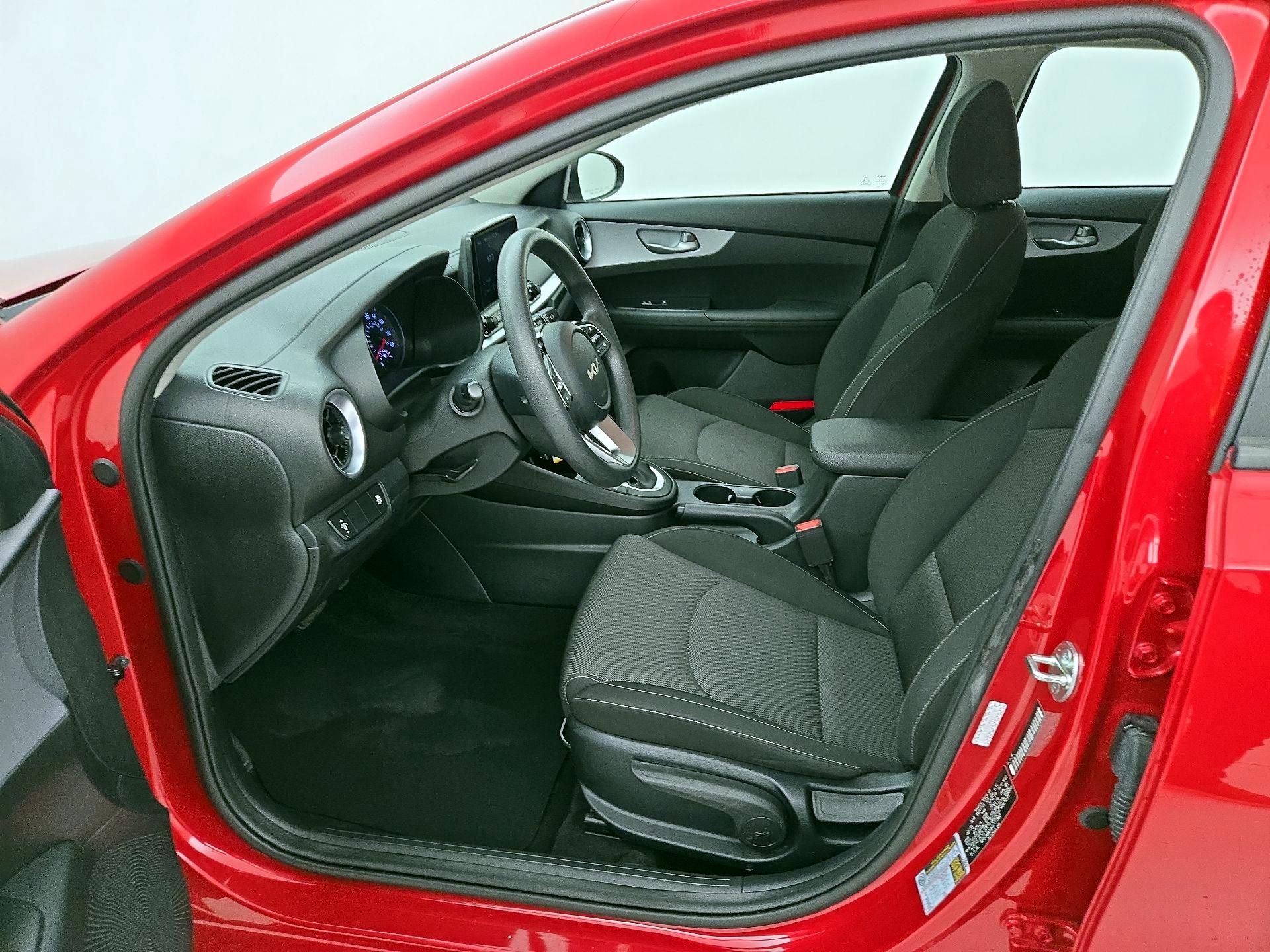 Thumbnail: 2024 Kia Forte - 11