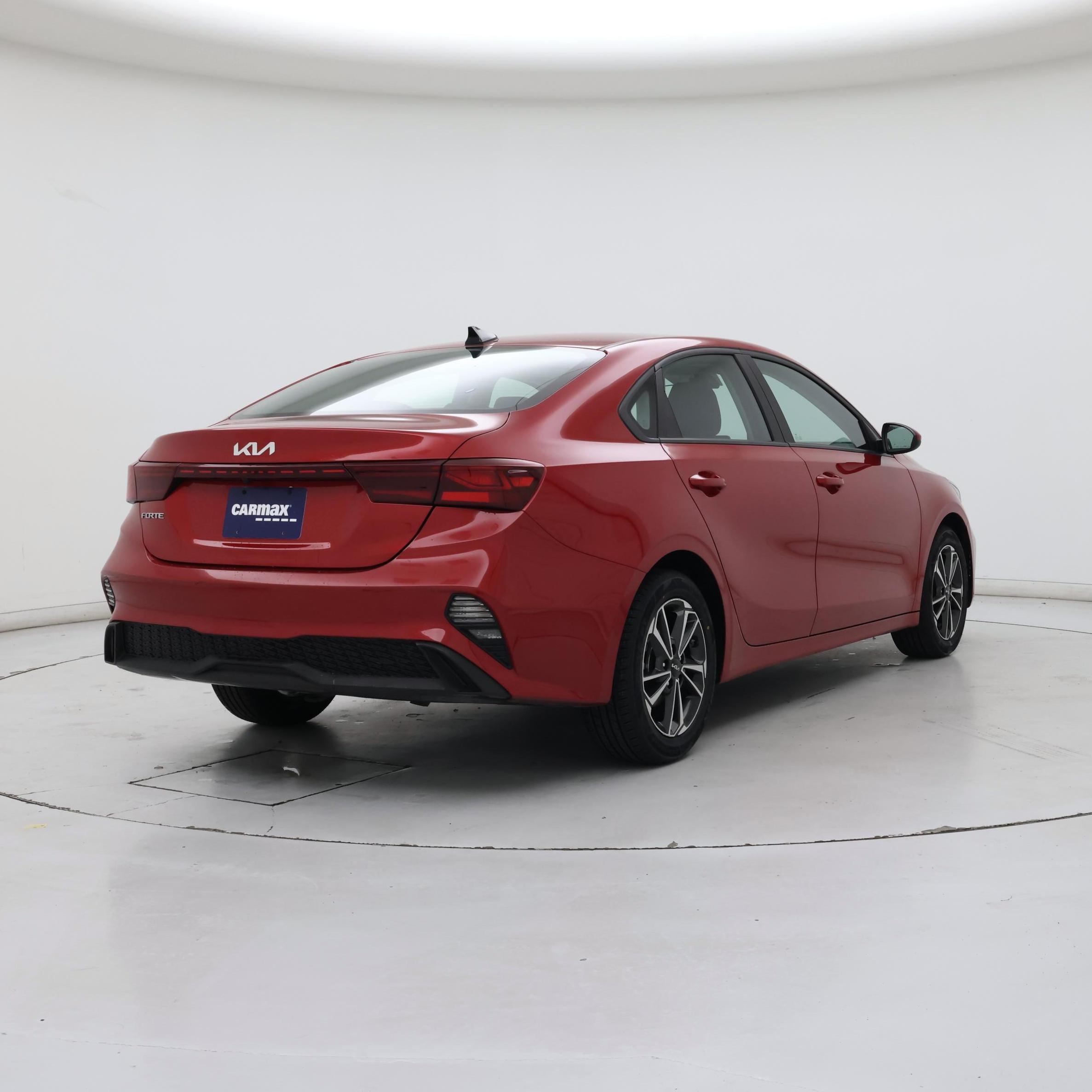 Thumbnail: 2024 Kia Forte - 8