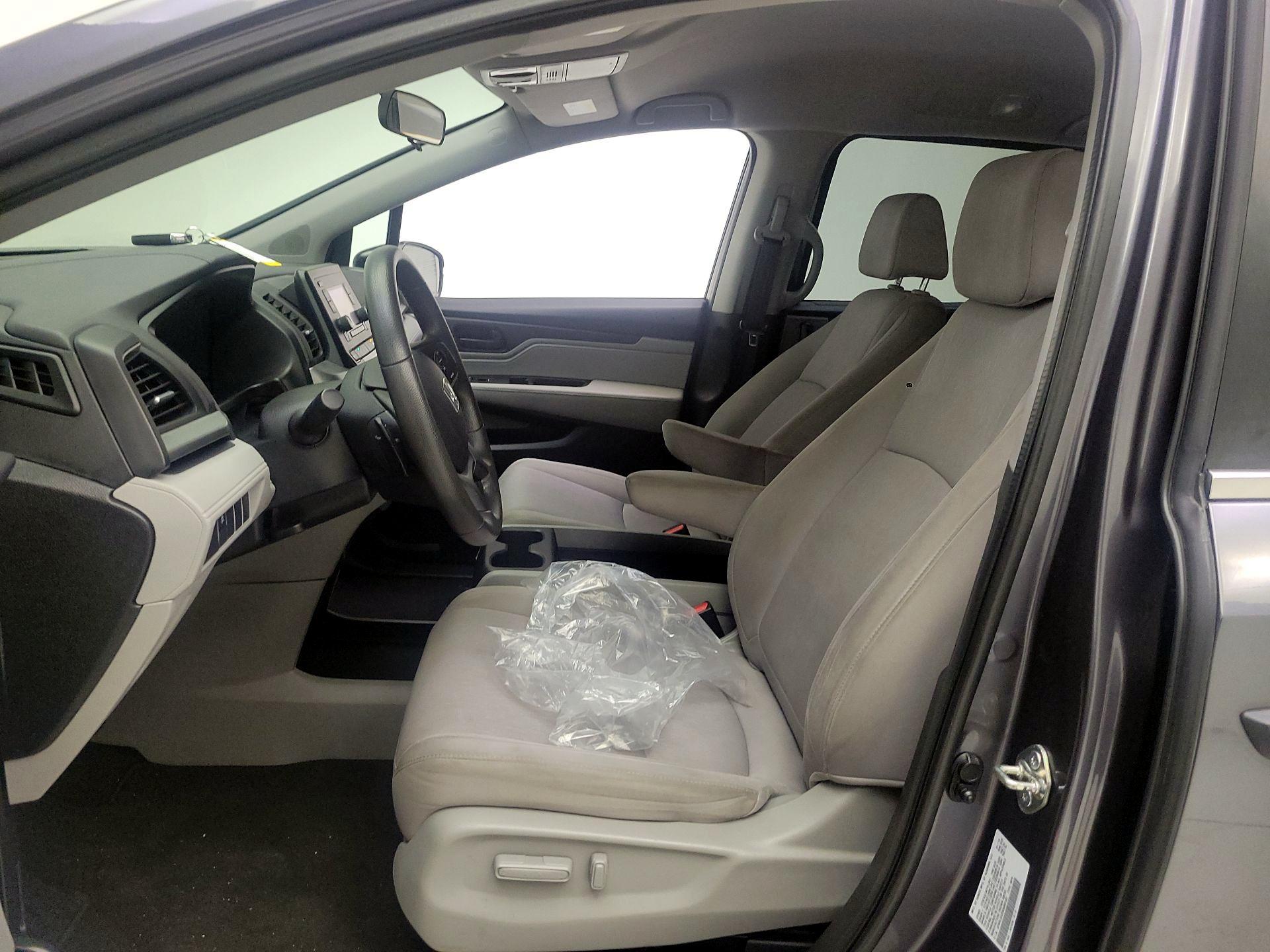 Thumbnail: 2019 Honda Odyssey - 11