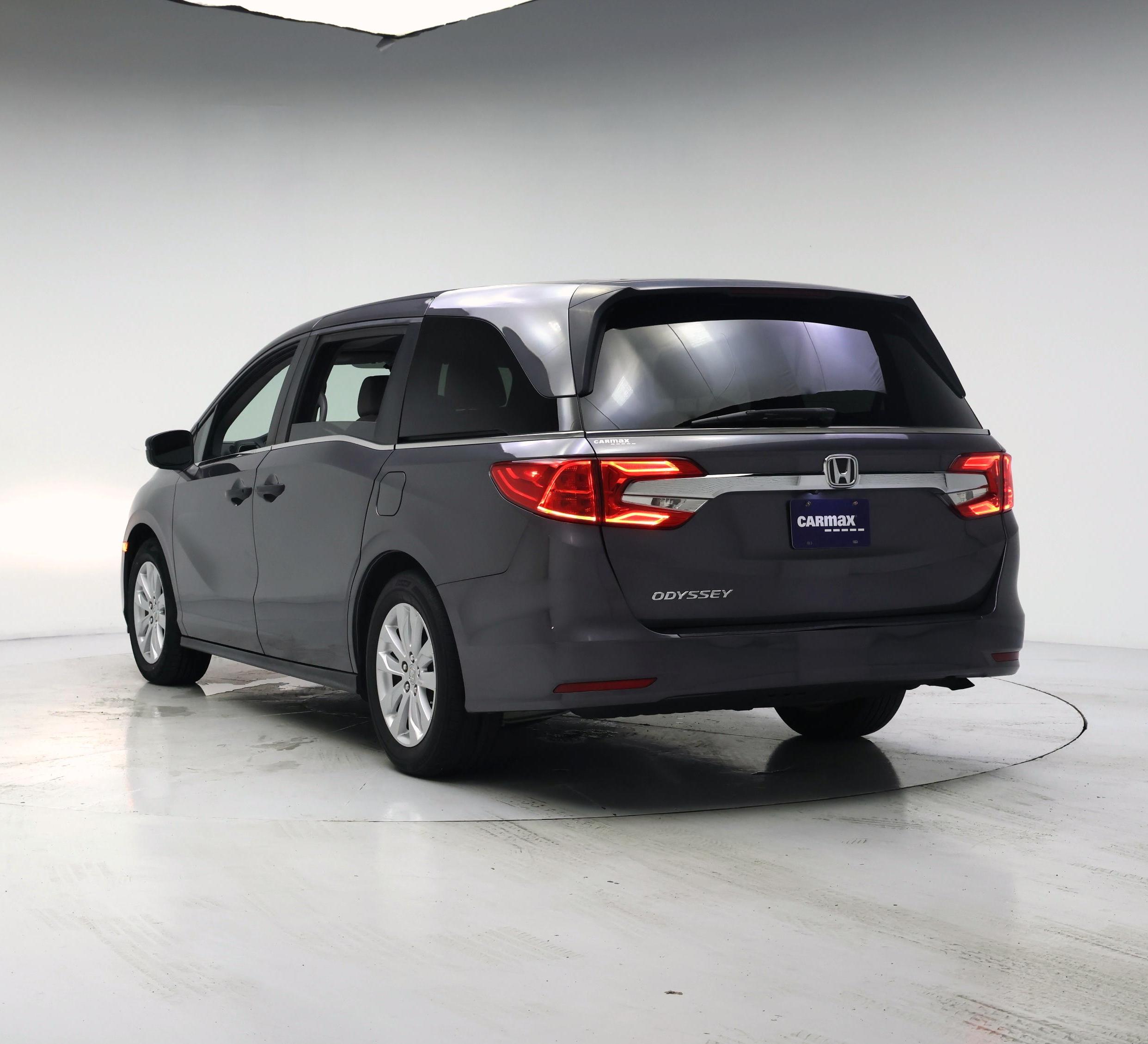 Thumbnail: 2019 Honda Odyssey - 2