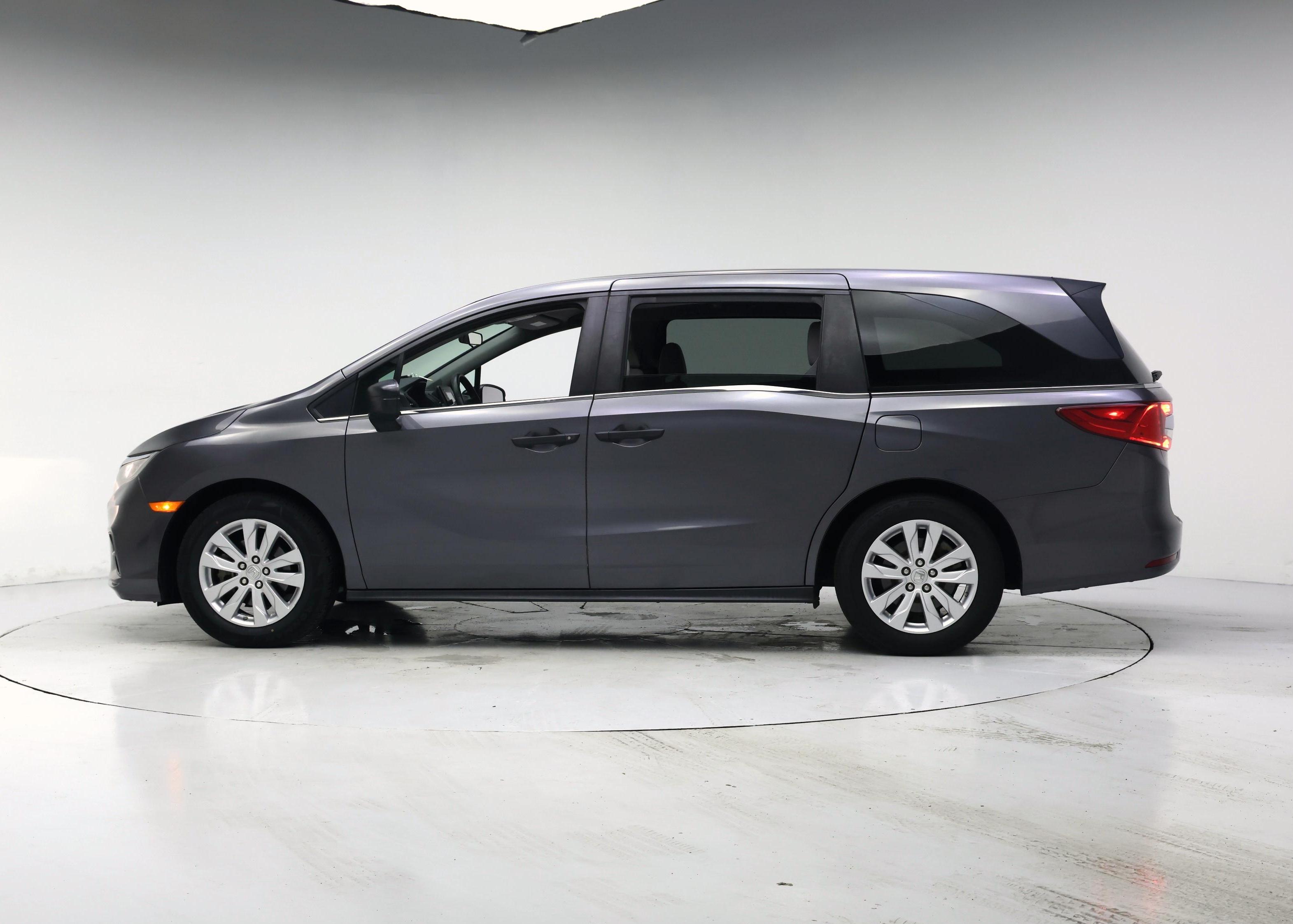 Thumbnail: 2019 Honda Odyssey - 3